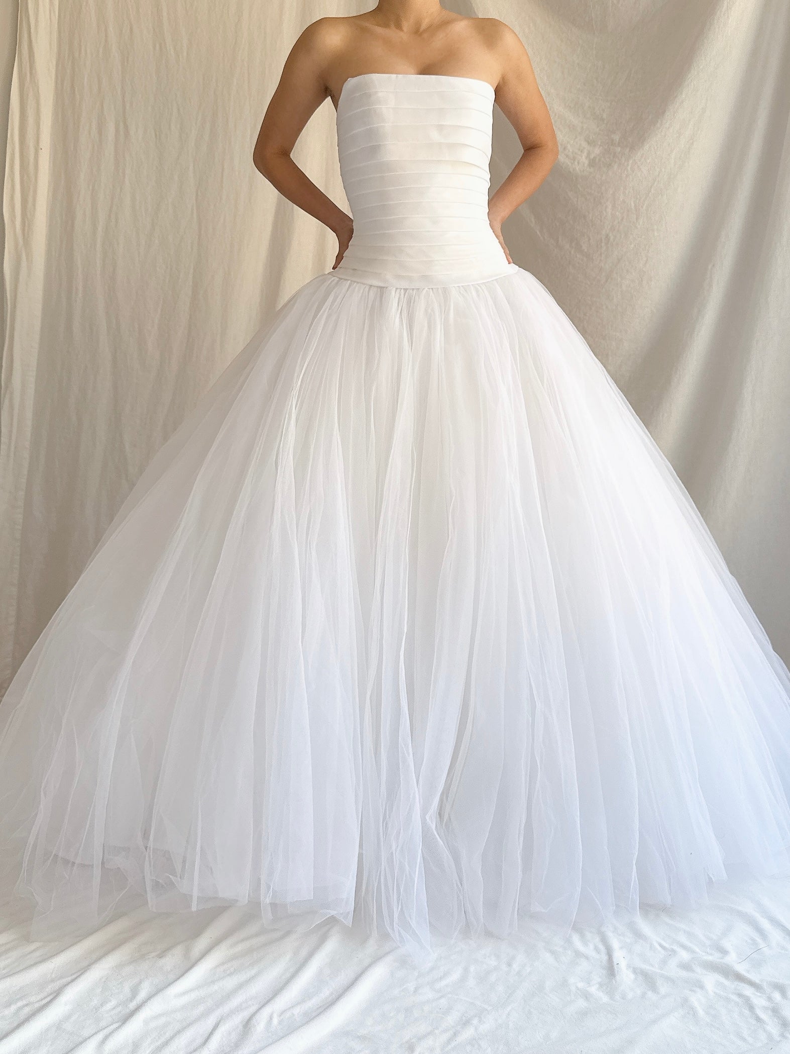 1990s Oleg Cassini White Tulle Gown - M/8