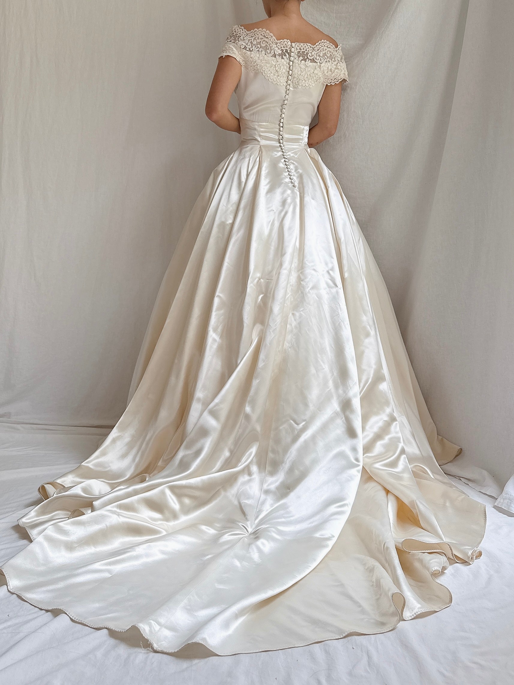 1950s Satin Off-the-Shoulder Gown - XS