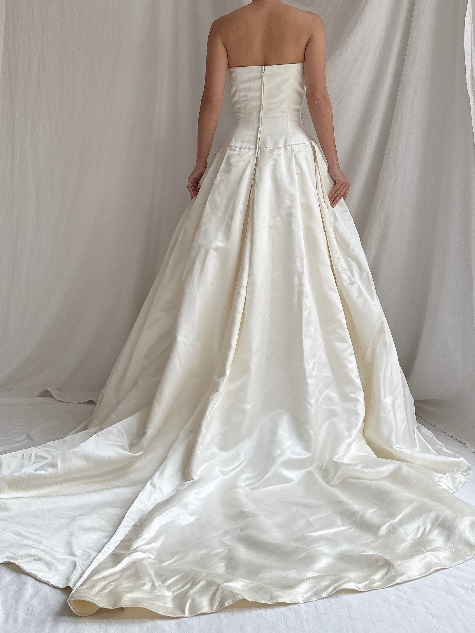 Vintage Amsale Silk Strapless Gown - S/M 6