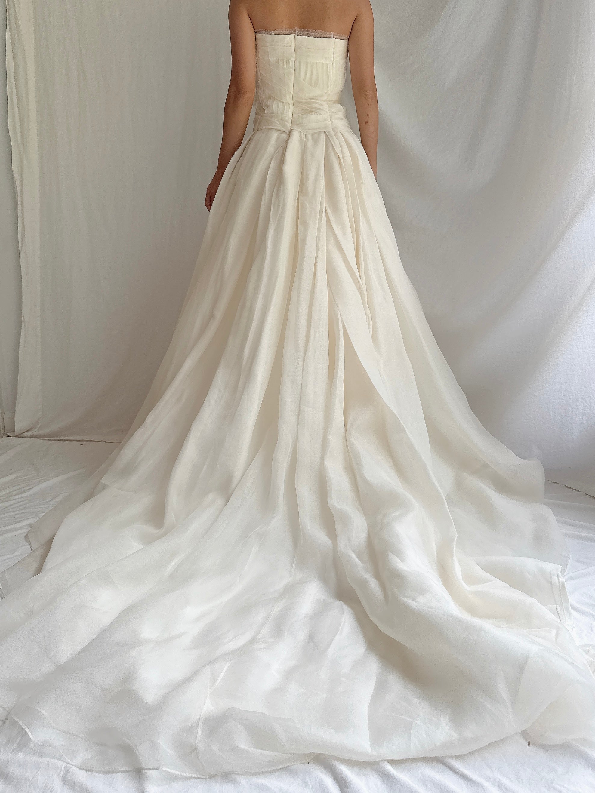 vintage vera wang wedding dress Vintage Vera Wang Silk Organza and Tulle Gown - XS/0
