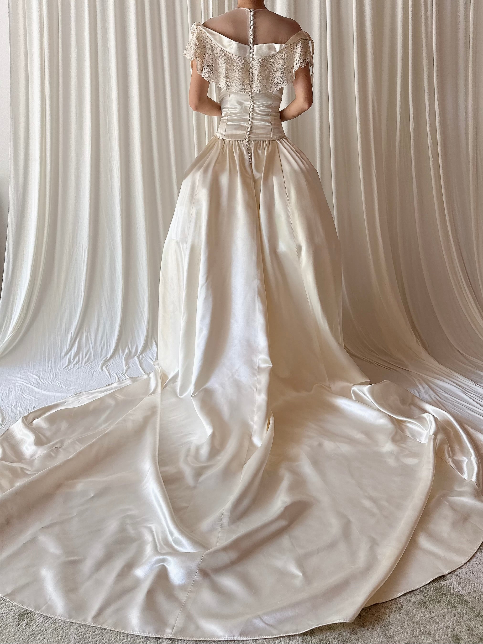 1940s Candlelight Satin Bow Neckline Dress - S/4