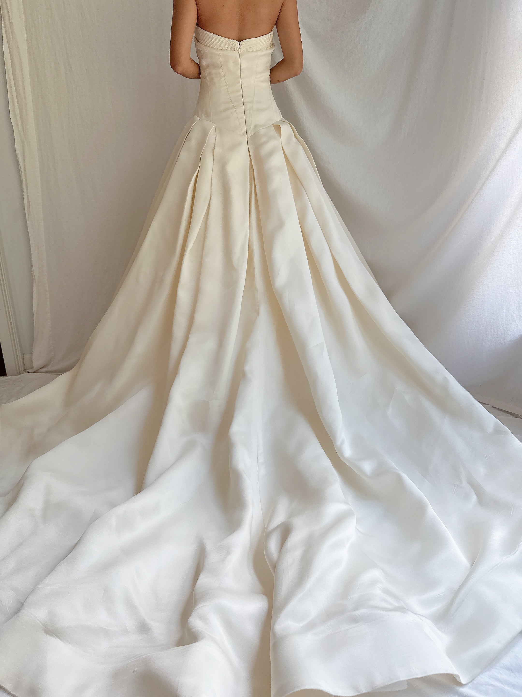 Vintage Vera Wang Silk Organza Gown - S