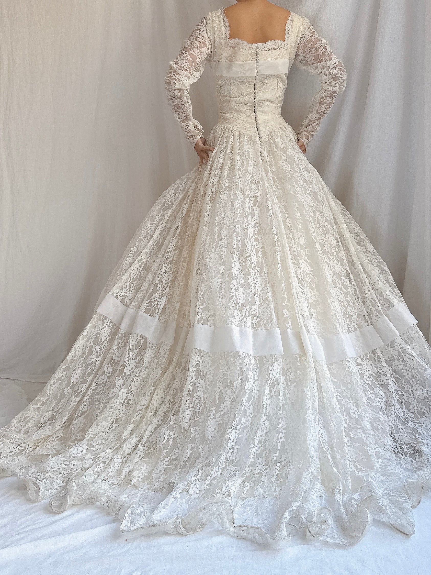 1950s Lace Long Sleeve Gown - S