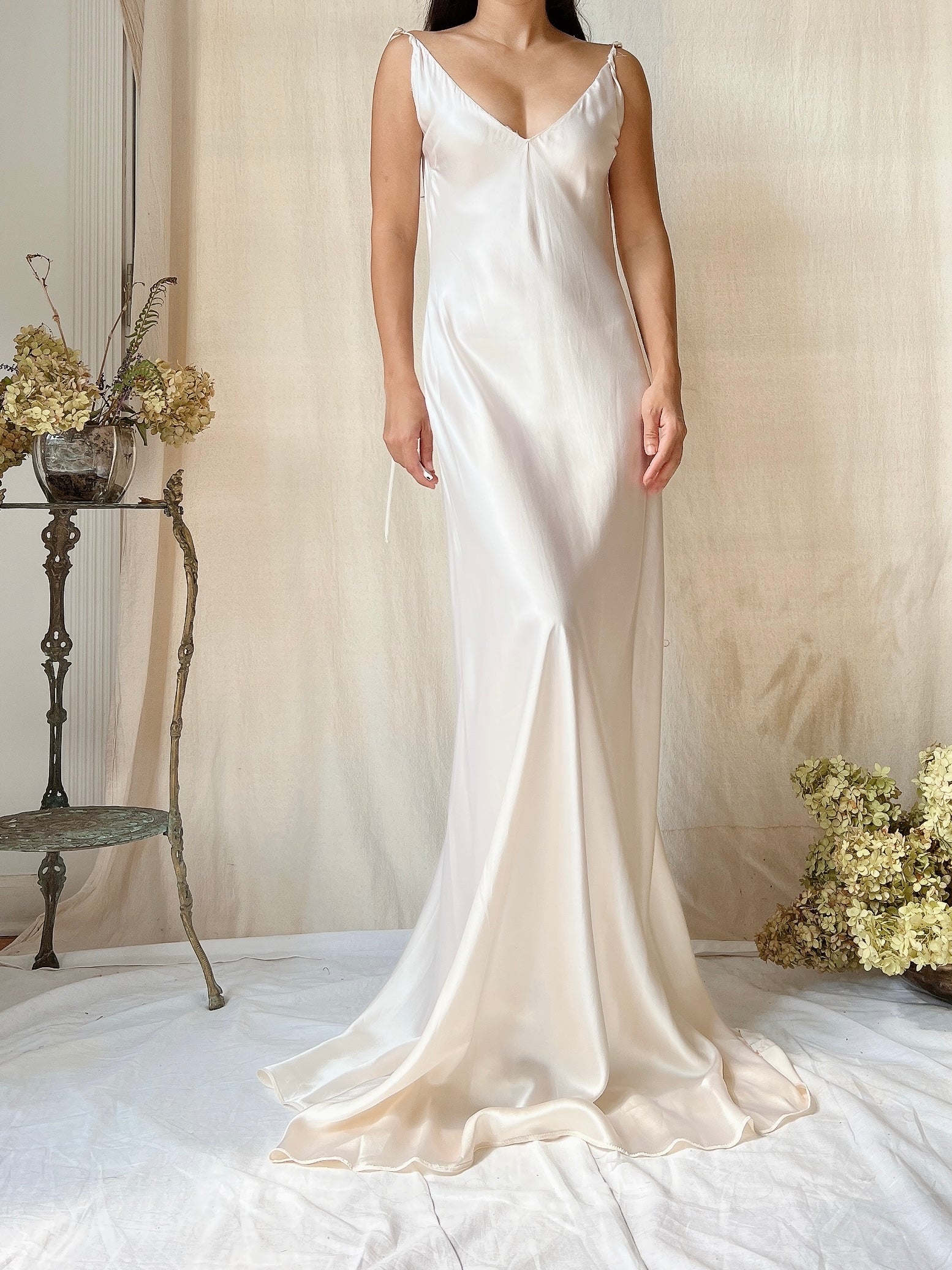 retro silk dress Vintage Silk Bias Slip Gown - M
