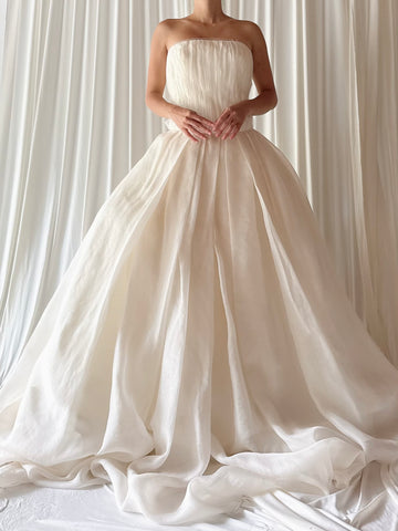 00 Vera Wang Silk Organza Gown - XS