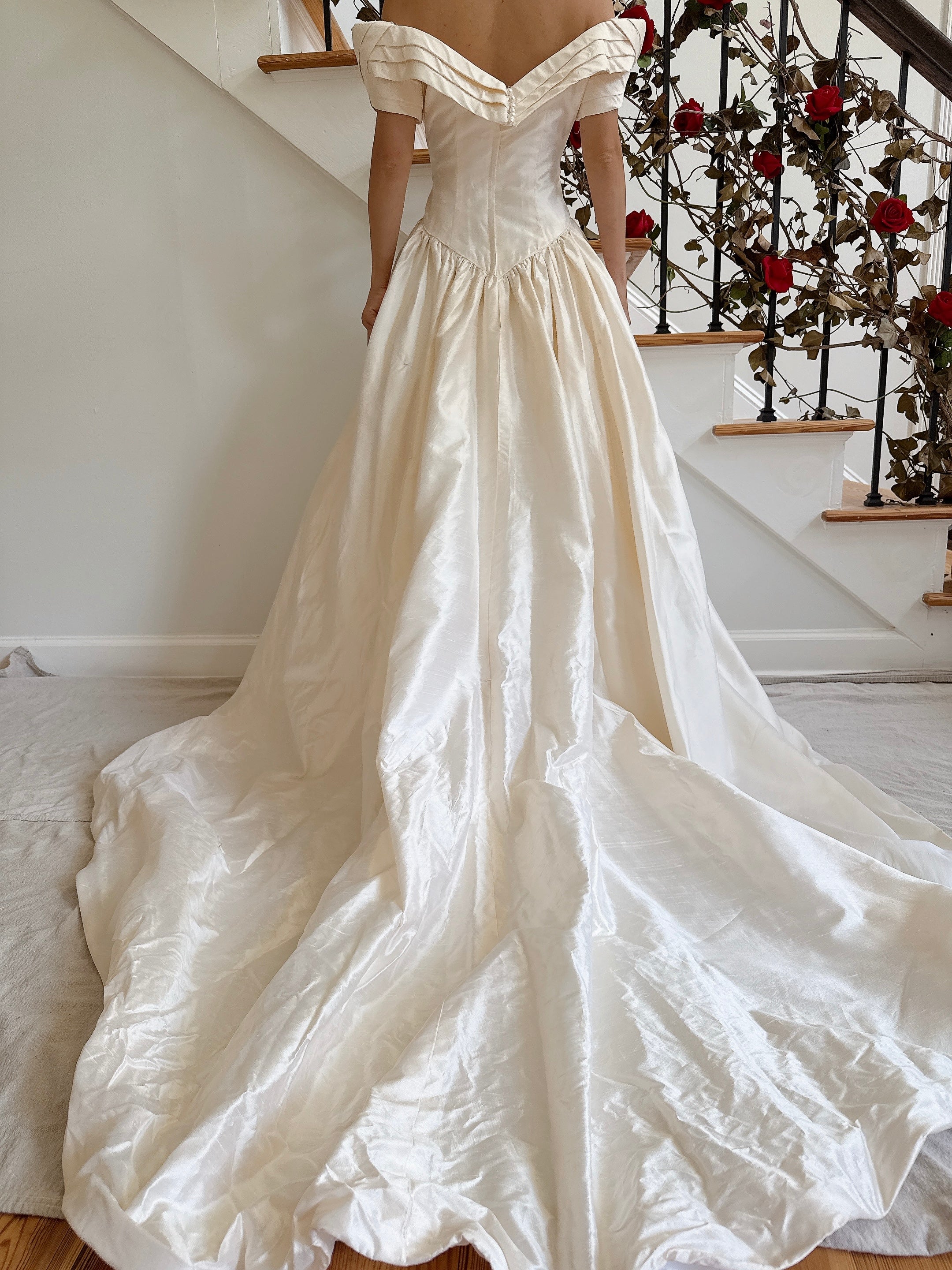 Vintage Raw Silk Off the Shoulder Gown - 33.5B/26W/58L from shoulder