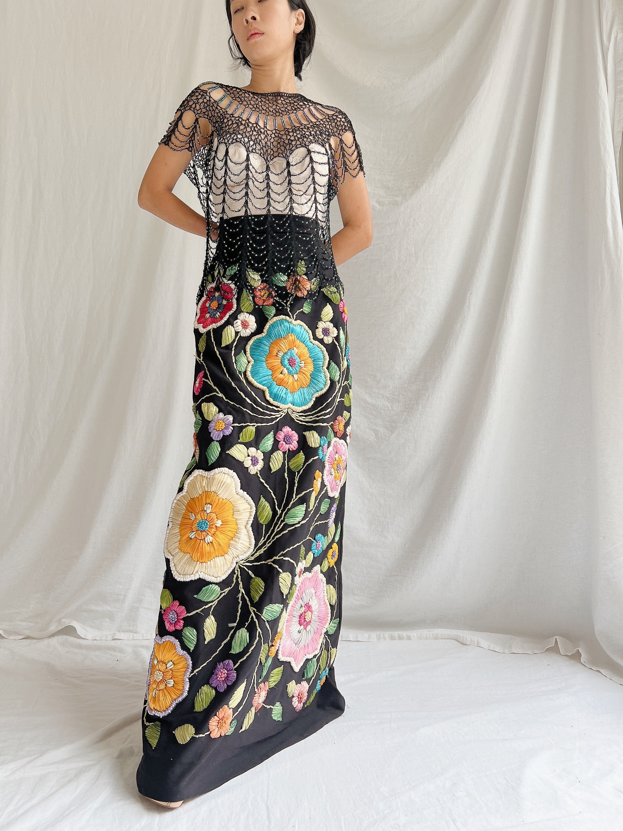 Vintage Raffia Embroidered Skirt - S