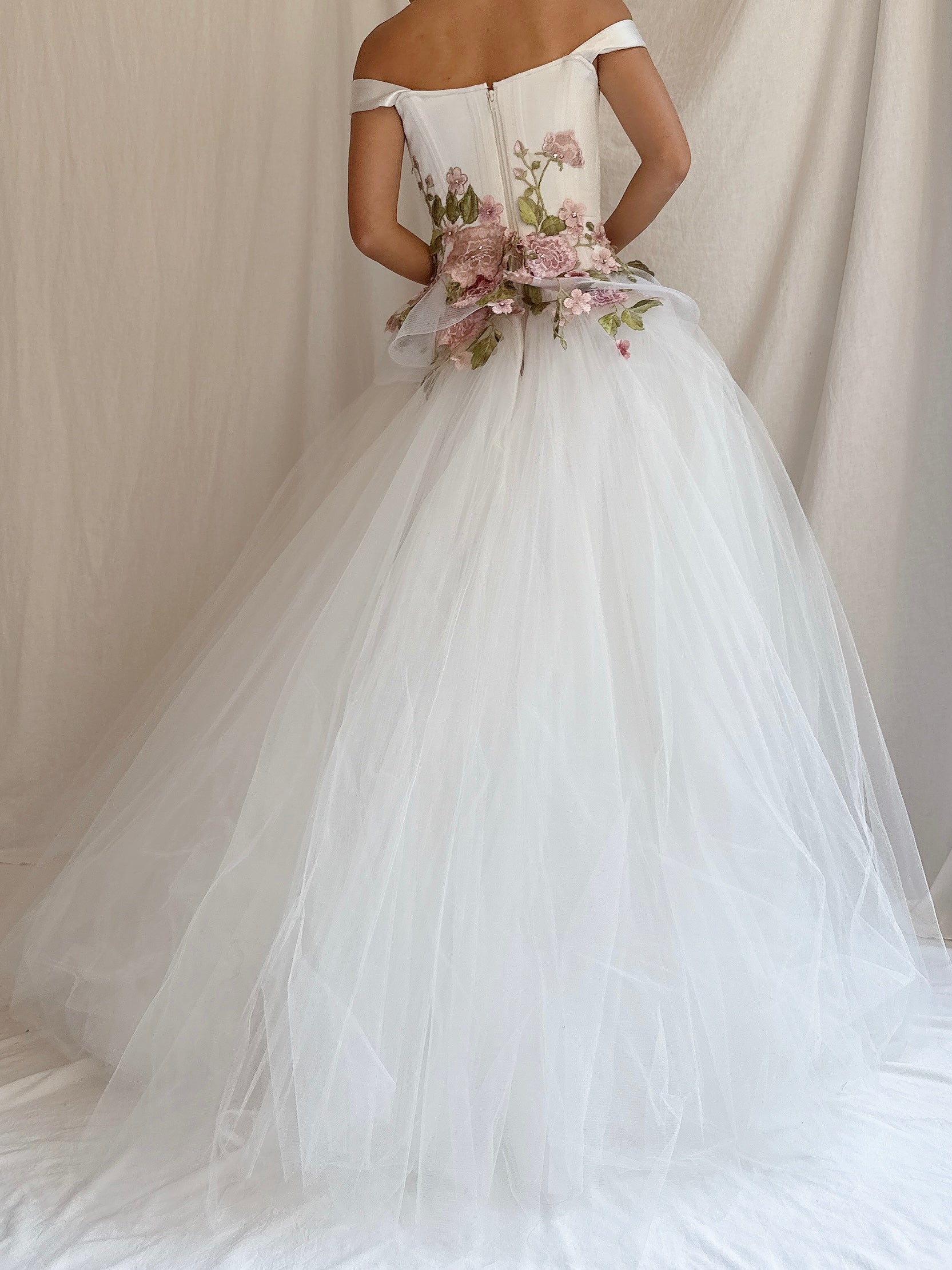 00 Juan Carlos Pinera Tulle Bustier Gown - XXS/00