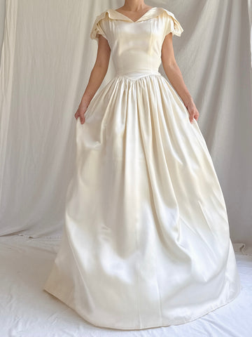 1940s Basque Waist Satin Gown - S