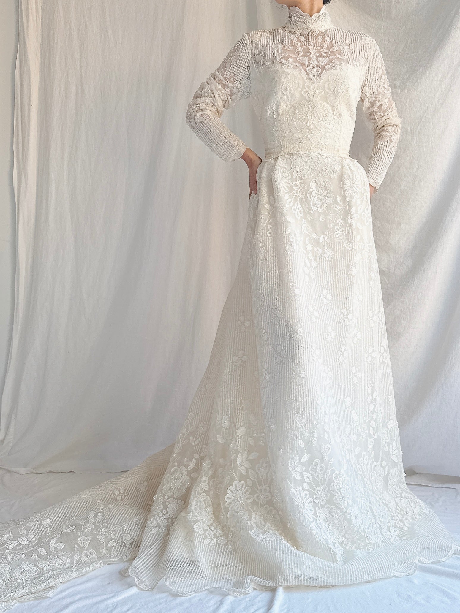 Vintage Embroidered Beaded Lace Gown - S