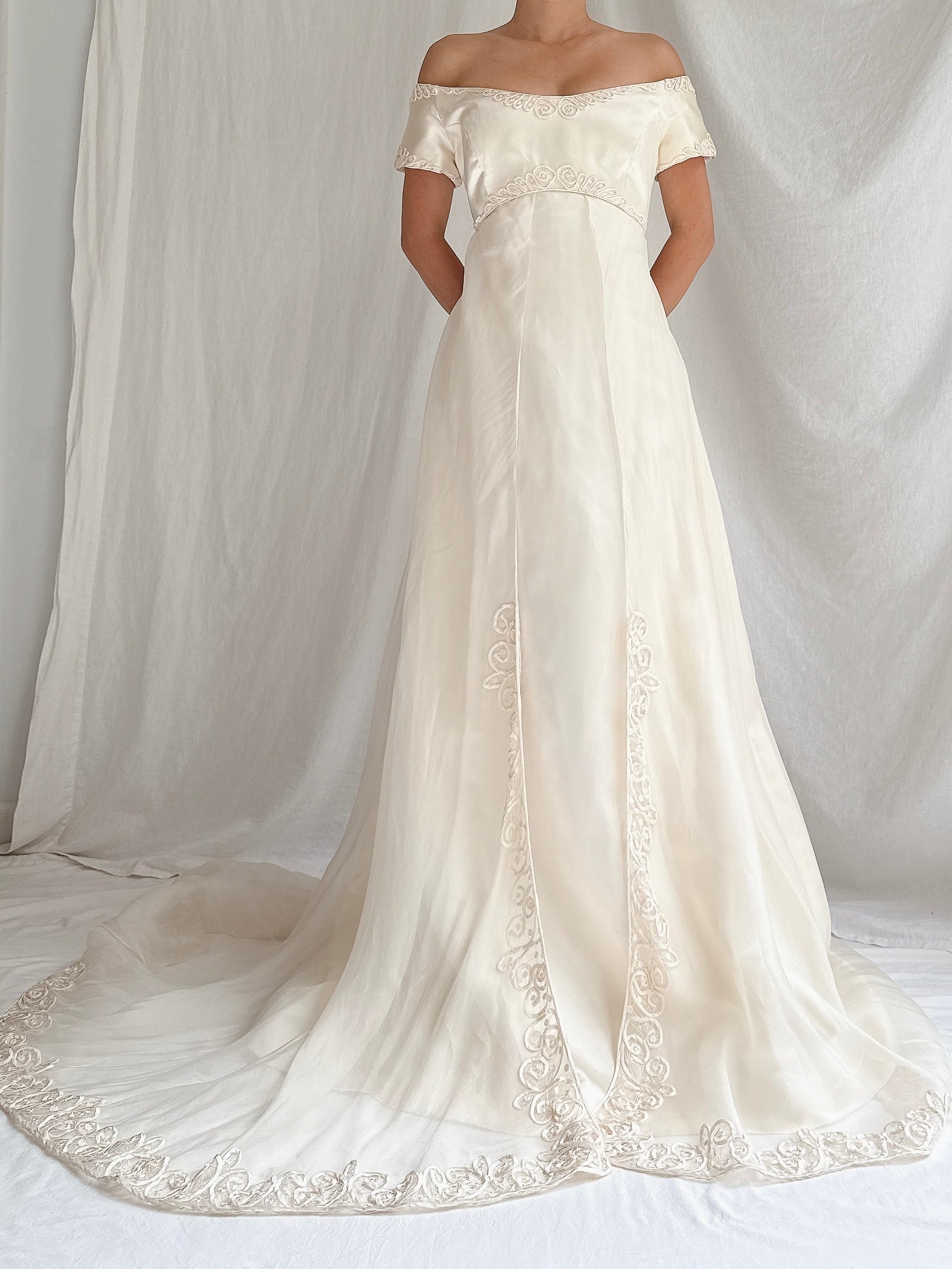 1990s Reem Acra Silk Organza and Charmeuse Gown - S/M 6