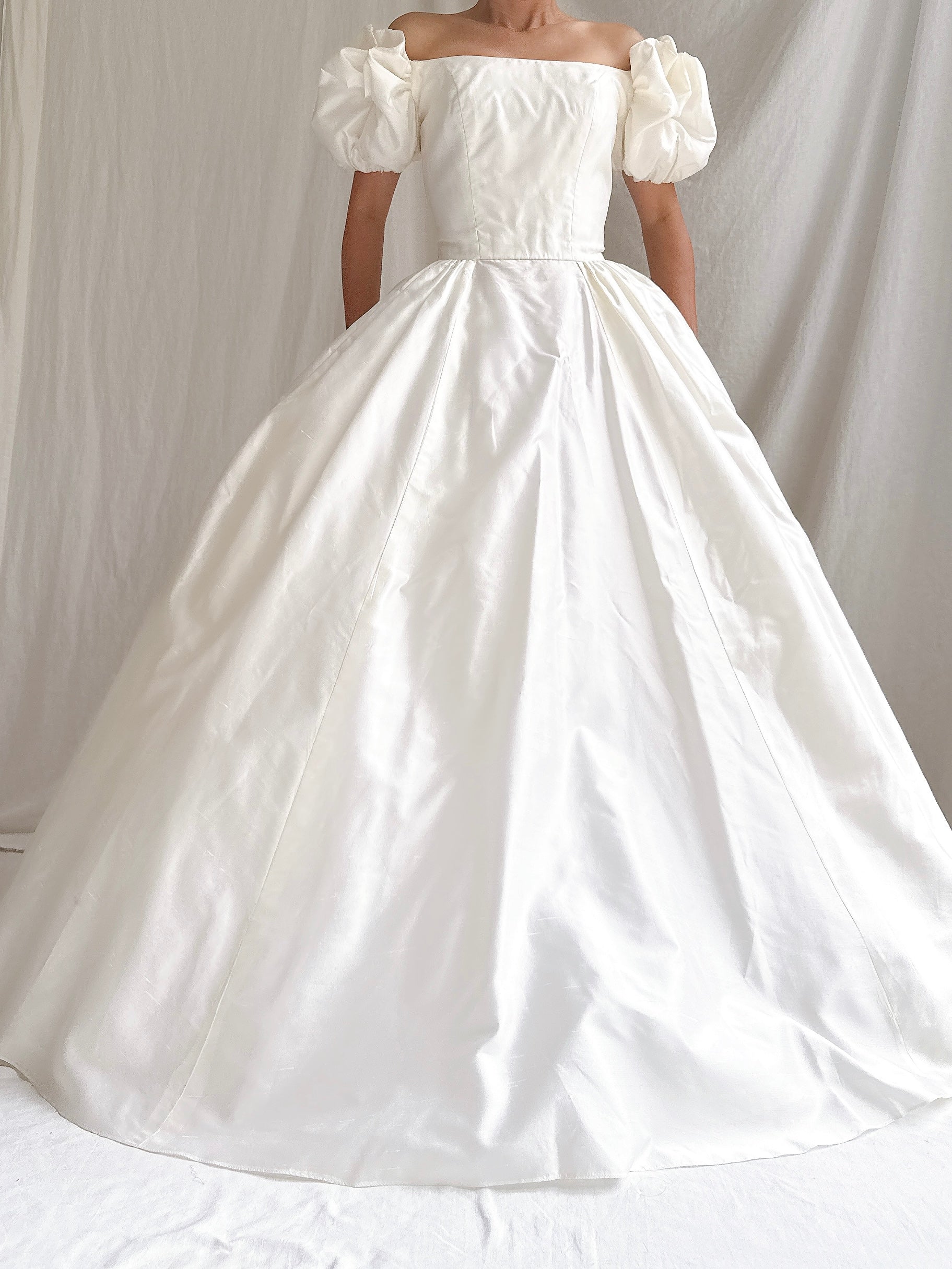 Vintage Silk Off-the-Shoulder Gown - XS