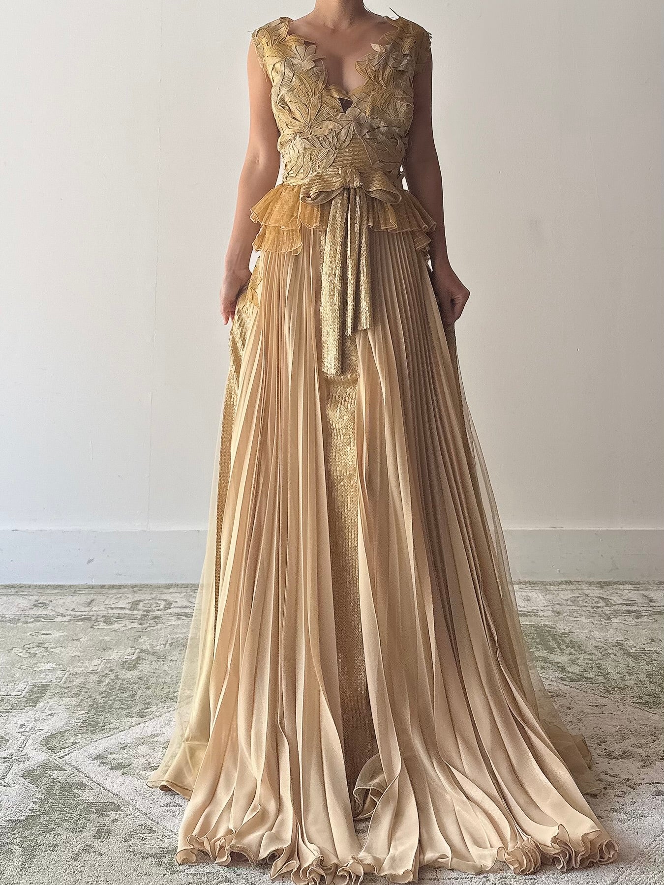 Vintage Gold Appliqué Gown - L