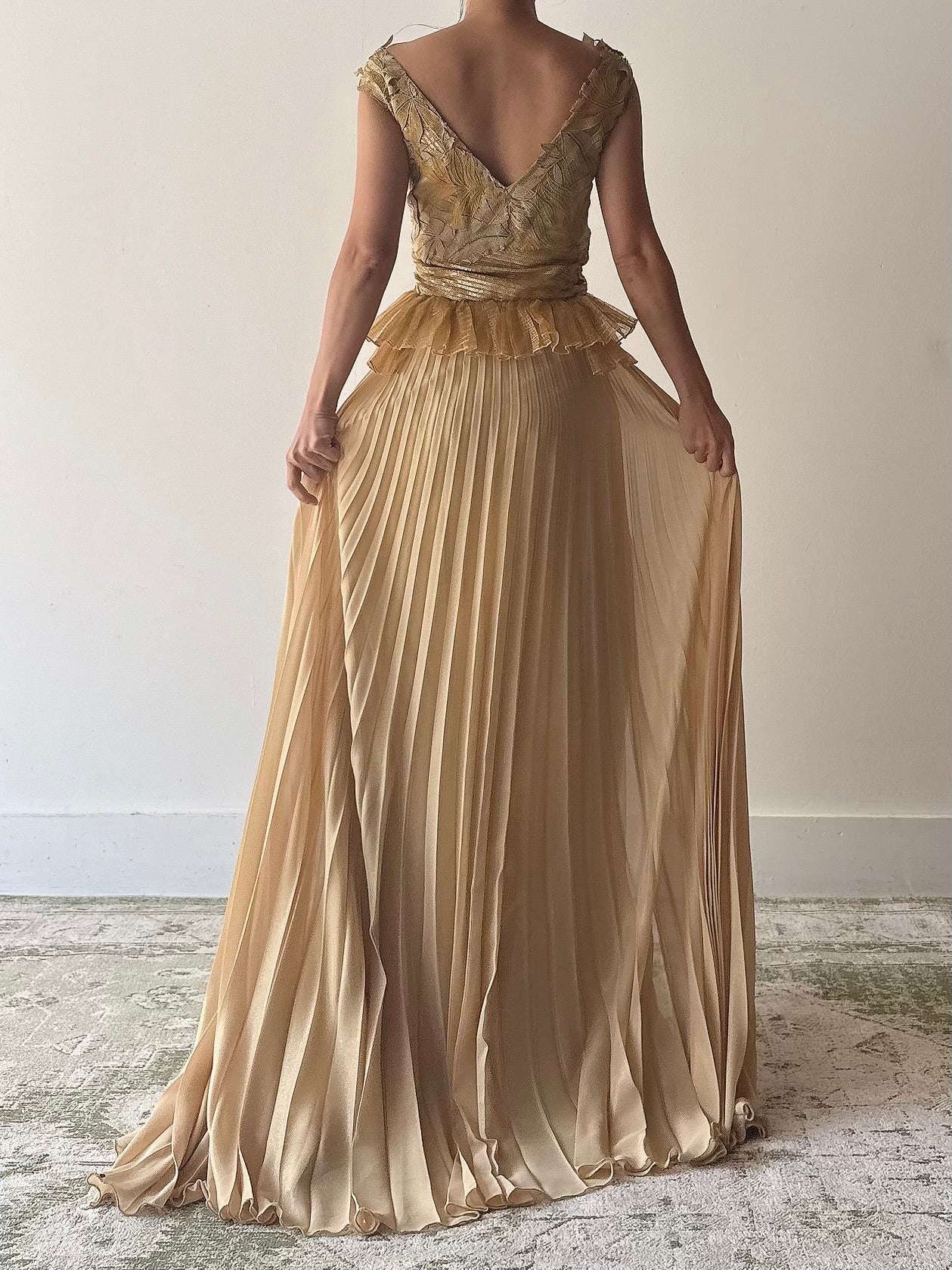 Vintage Gold Appliqué Gown - L