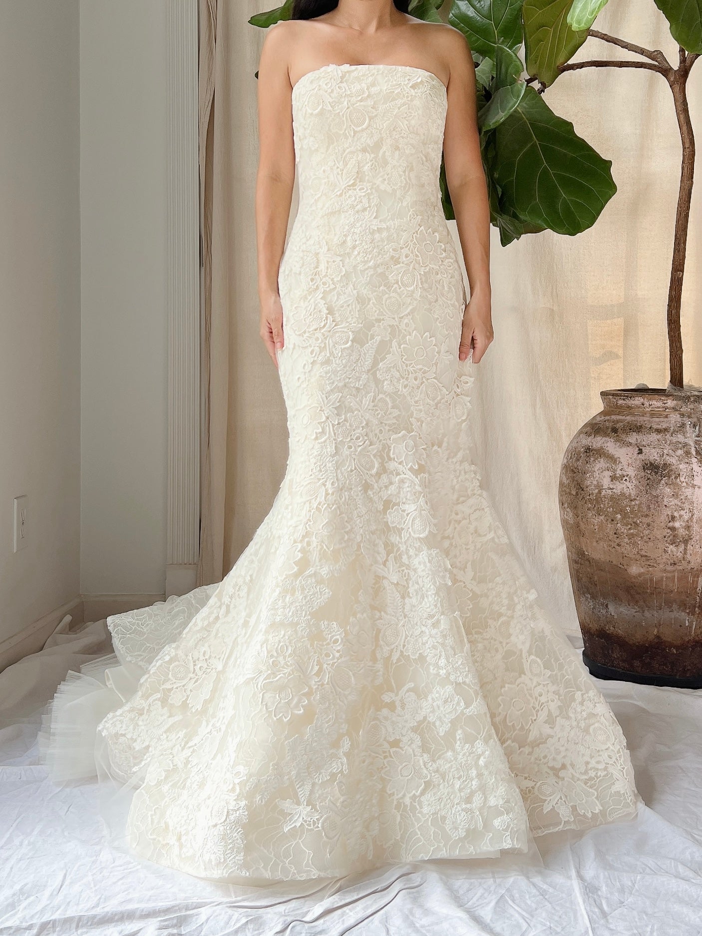 vera wang strapless lace wedding dress Vera Wang VREYA Strapless Lace Wedding Dress HK