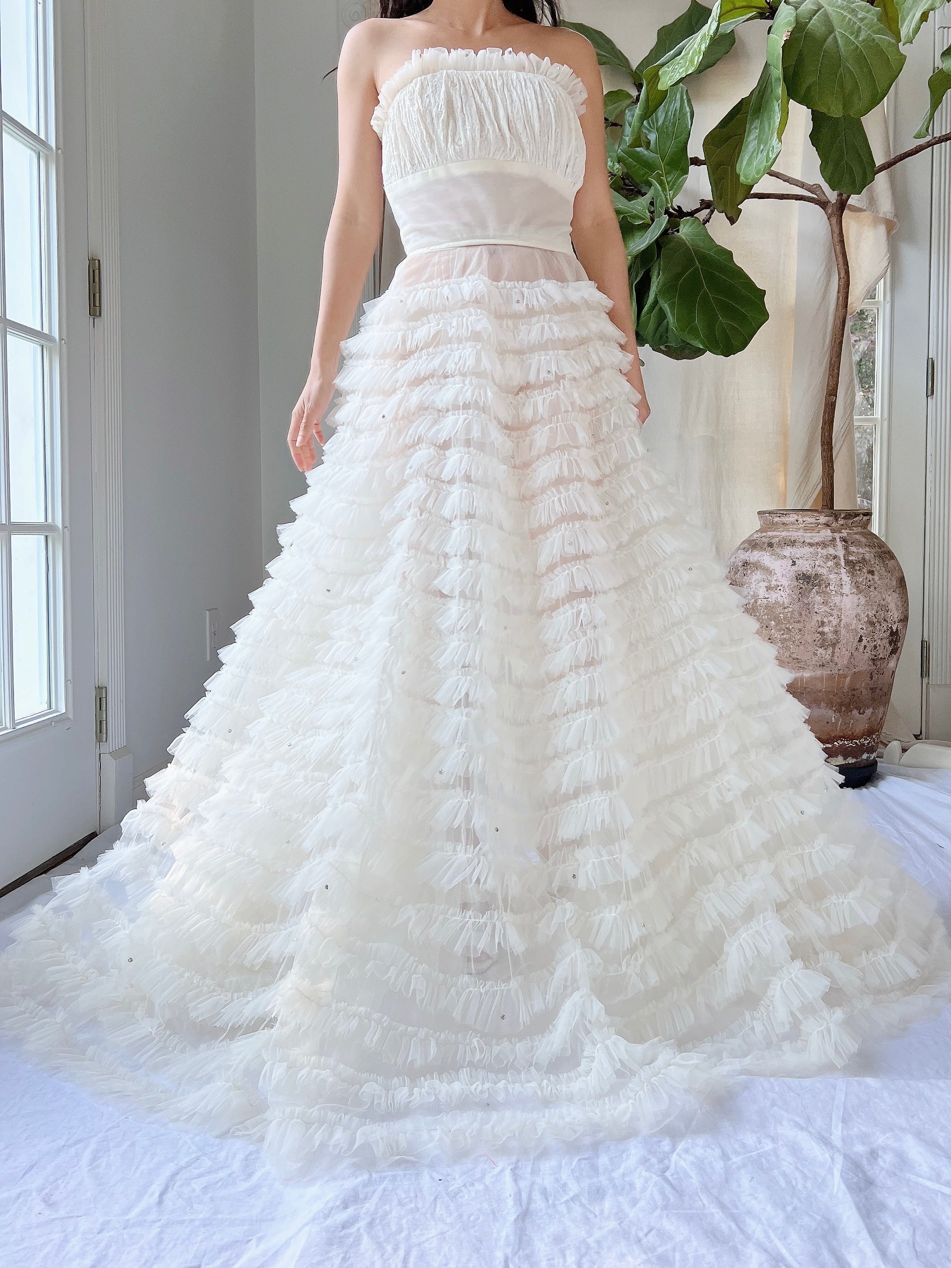 1950s ivory dress Vintage 1950s Ivory Lace Wedding Dress