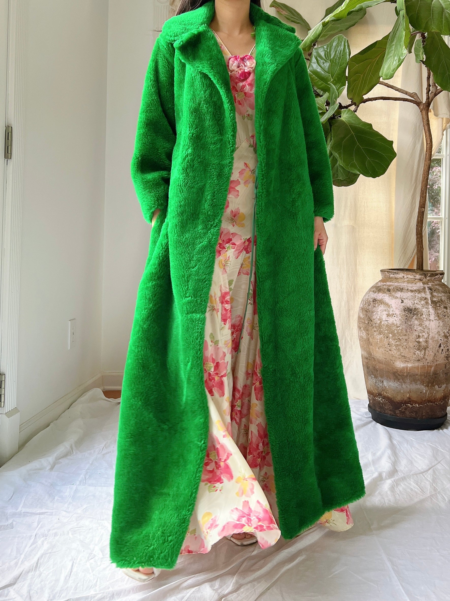 Vintage Green Acrylic Terrycloth Duster - M