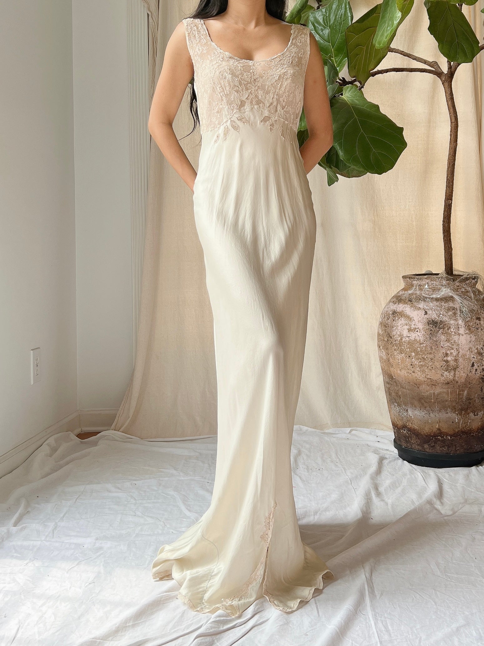 1930s Pale Celadon Silk and Lace Gown - S/M