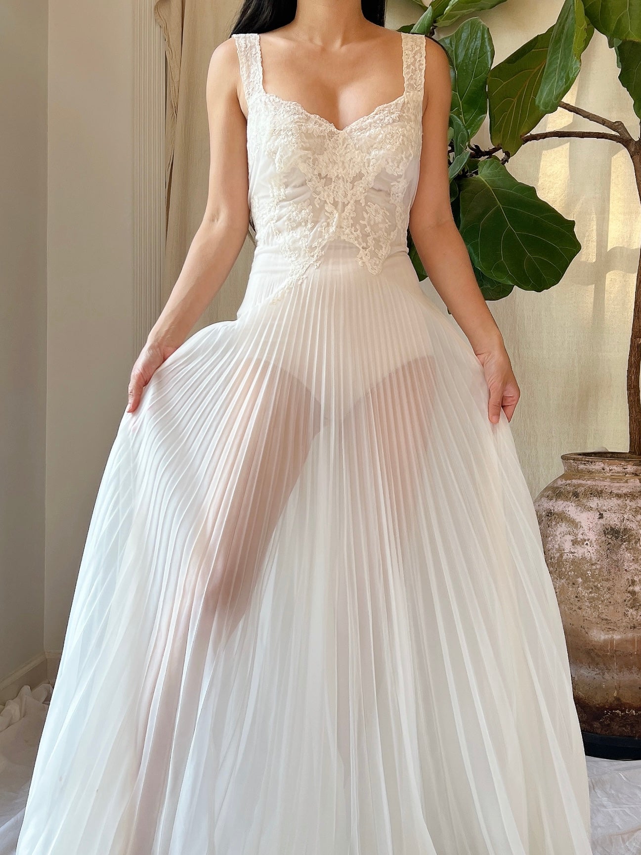 crystal pleated dress Tulle Morning Glory Lattice Crystal Embroidery Gown With Pleated Ball Skirt