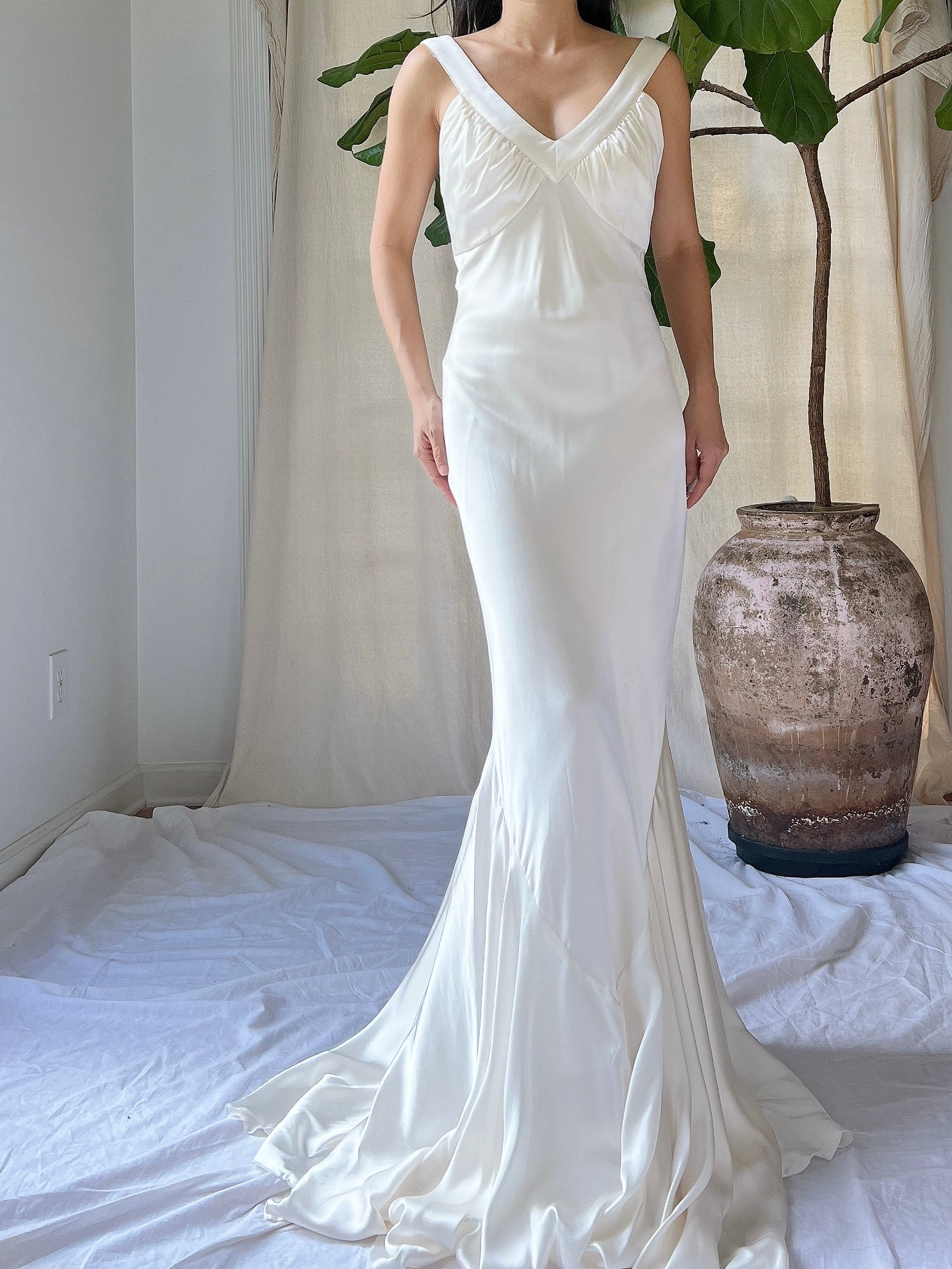 vintage silk wedding dress Vintage Silk Bias Cut Gown - M