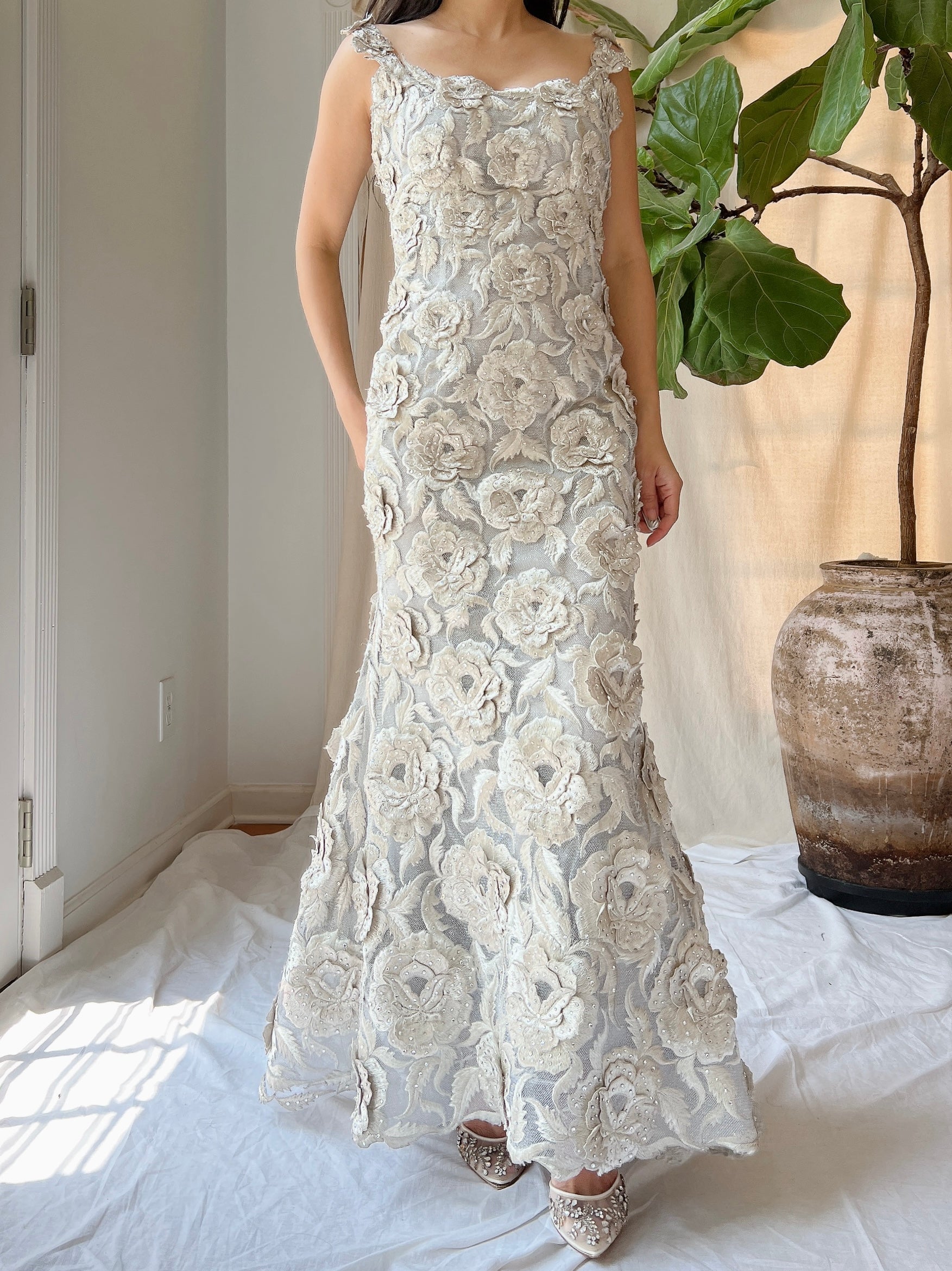 Fe Zandi Couture 3D Rose Gown - S/4