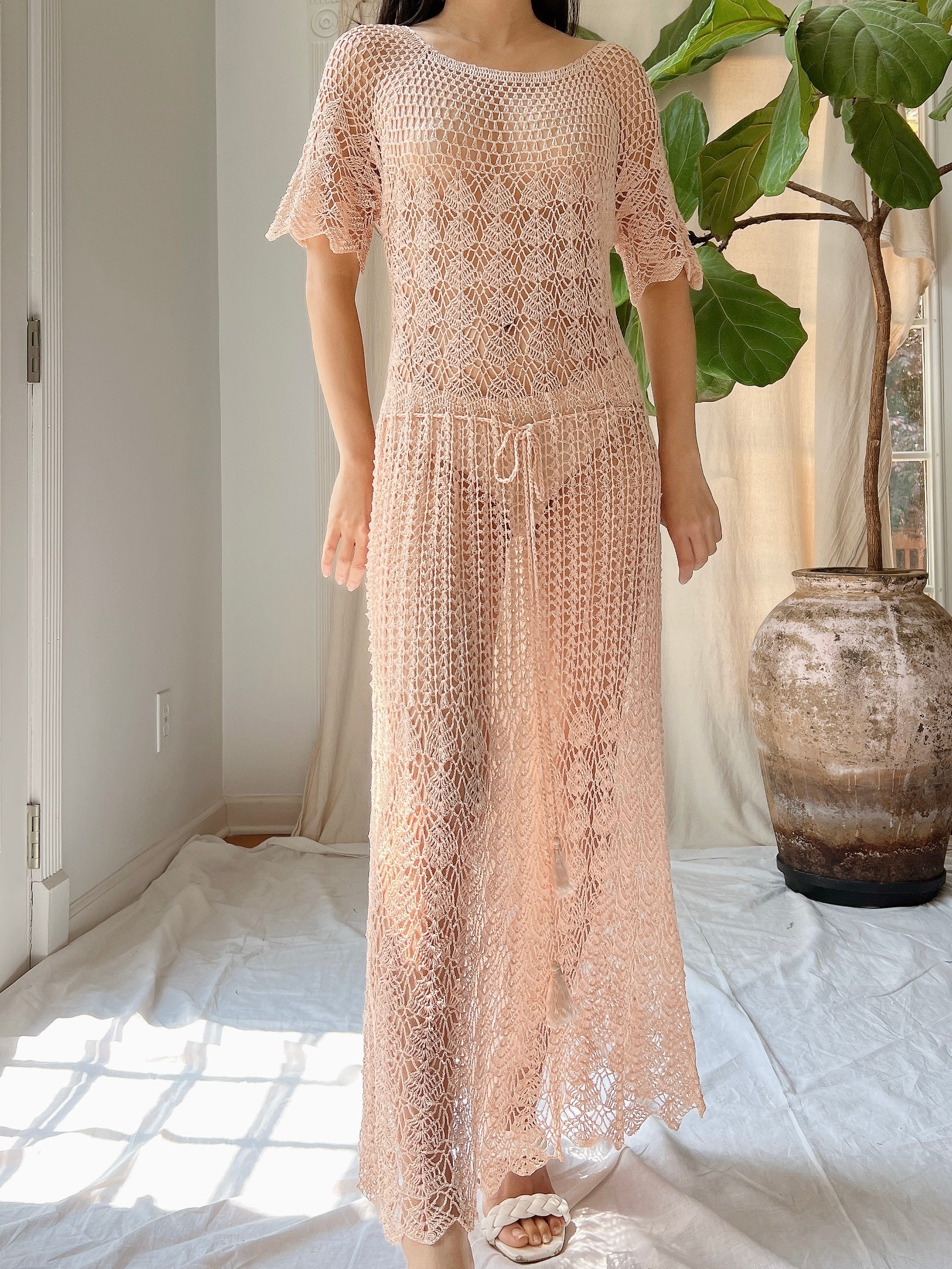 1970s Dusty Pink Crochet Dress - S-M