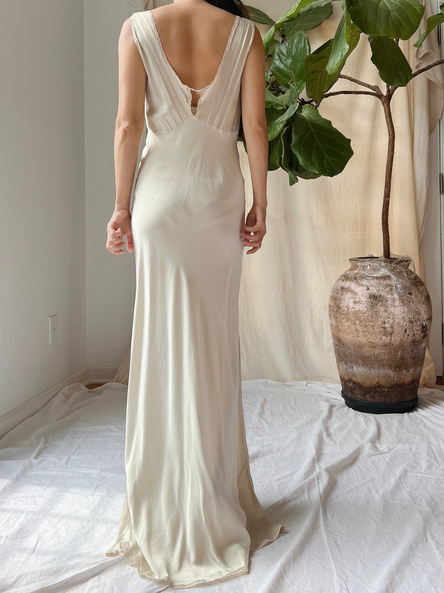 1930s Pale Celadon Silk and Lace Gown - S/M | G O S S A M E R 1930s Pale Celadon Silk and Lace Gown - S/M | G O S S A M E R