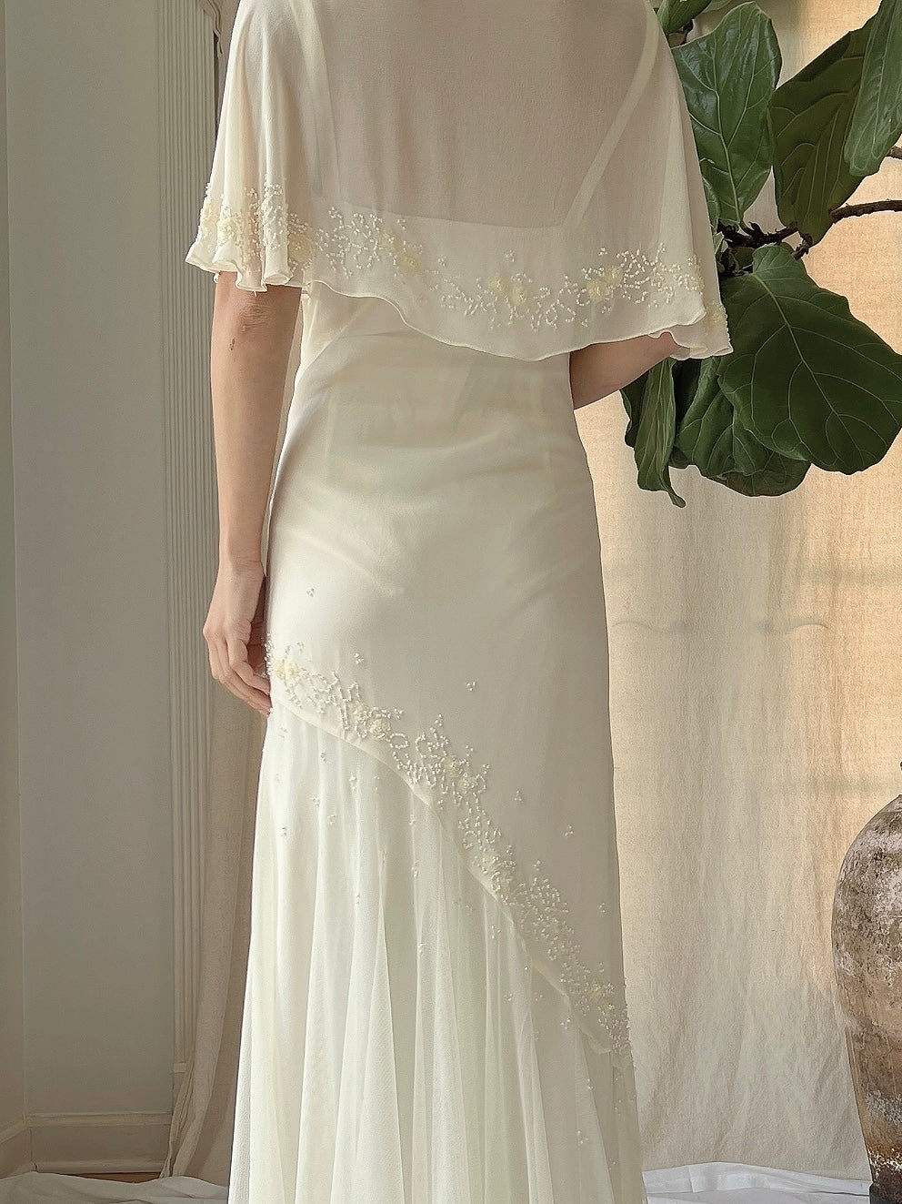 chiffon capelet dress vintage 60s/70s flounce chiffon pink cape dress