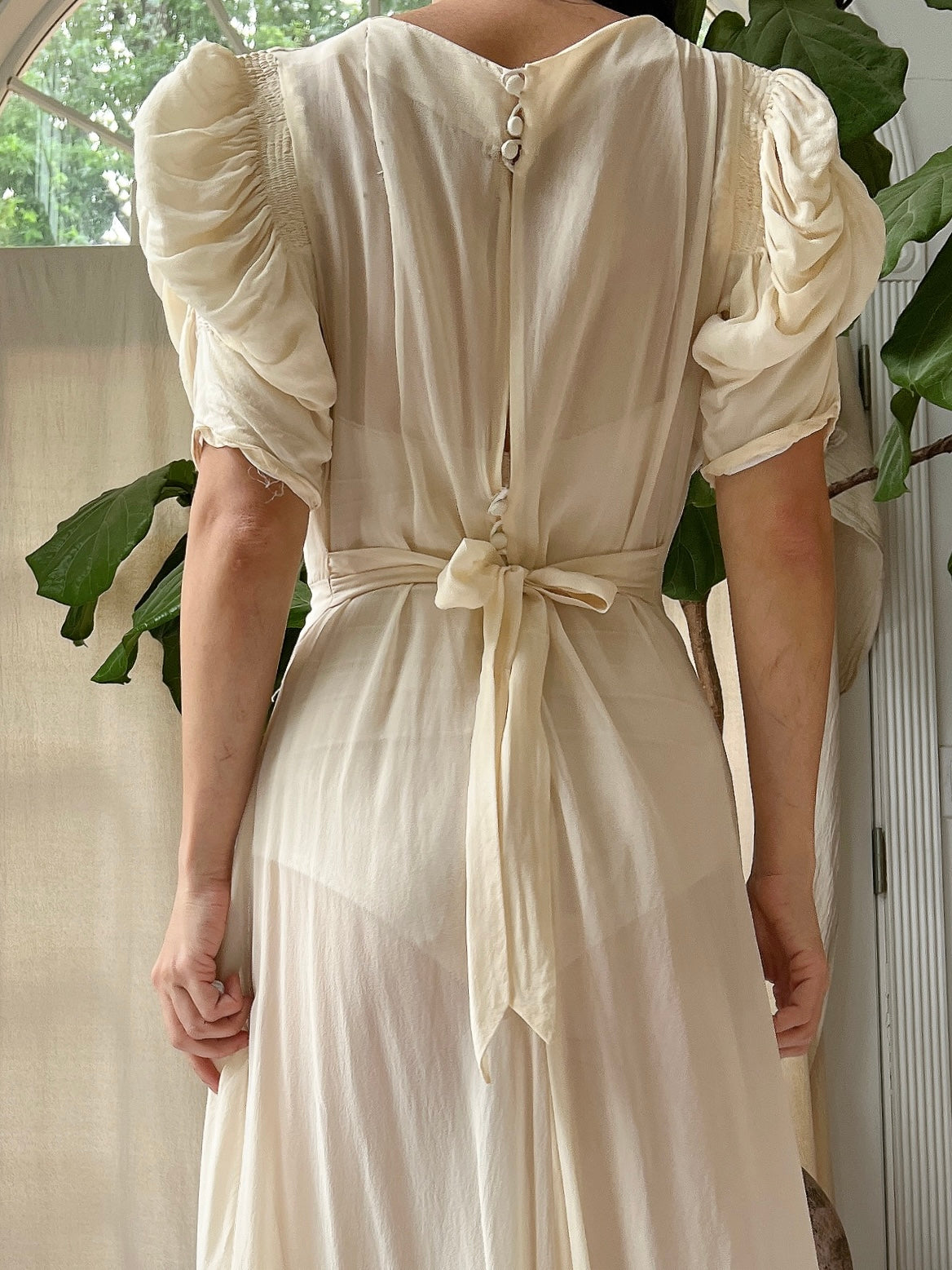 1940s Silk Chiffon Shirred Sleeves - S