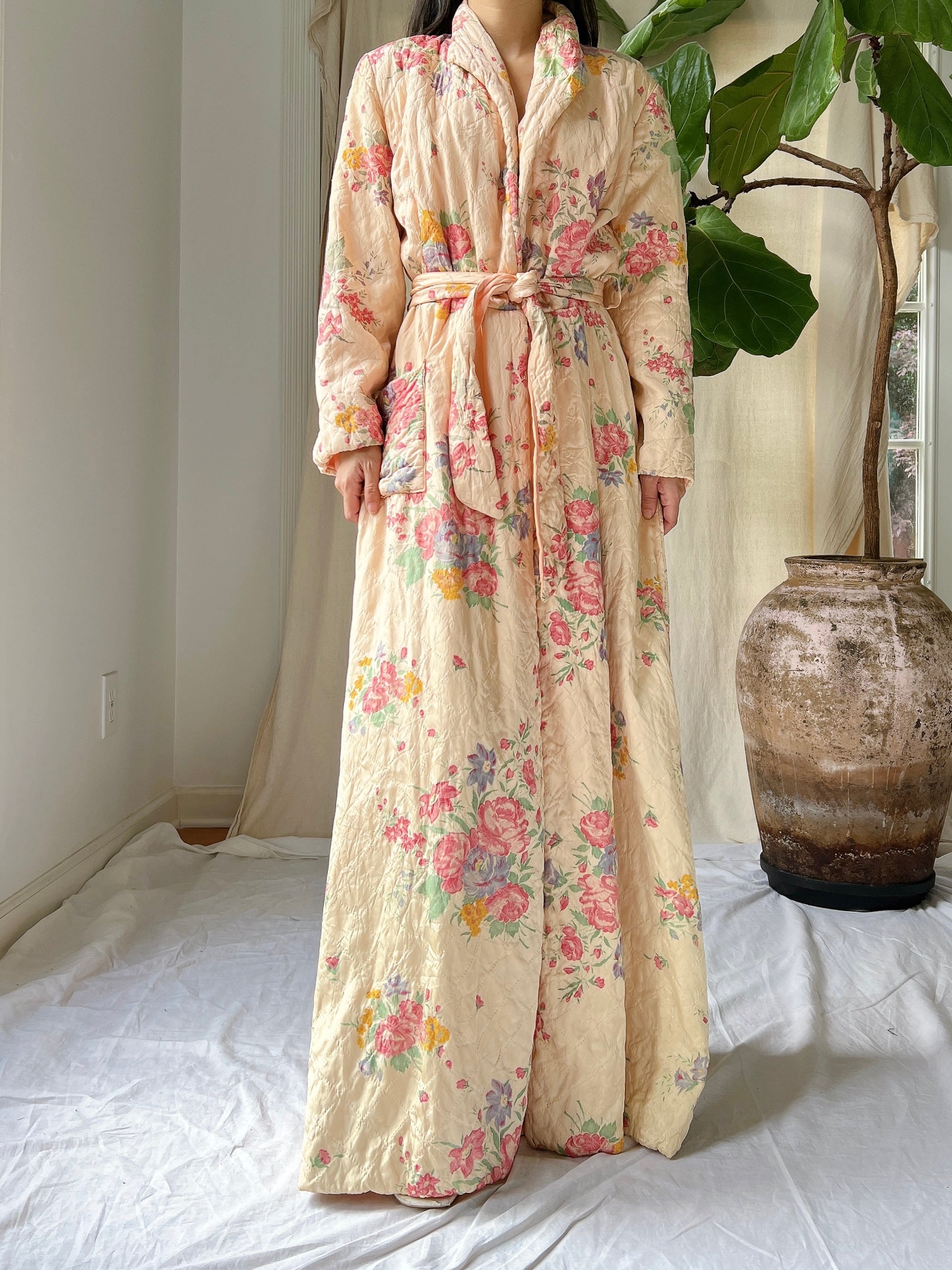 1940s Quilted Satin Duster/Coat S