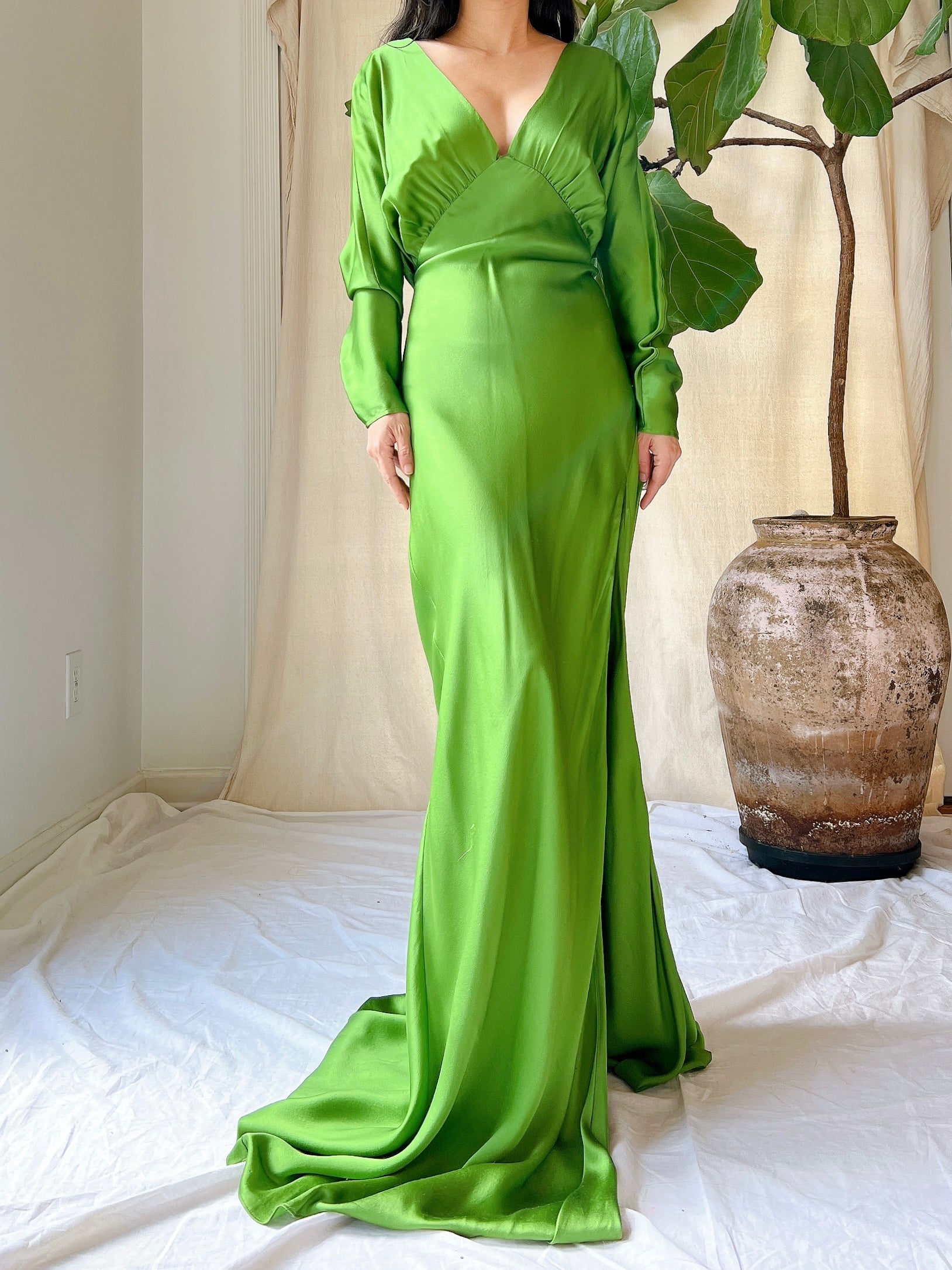 Apple Green Silk Bias Cut Gown - M Apple Green Silk Bias Cut Gown - M