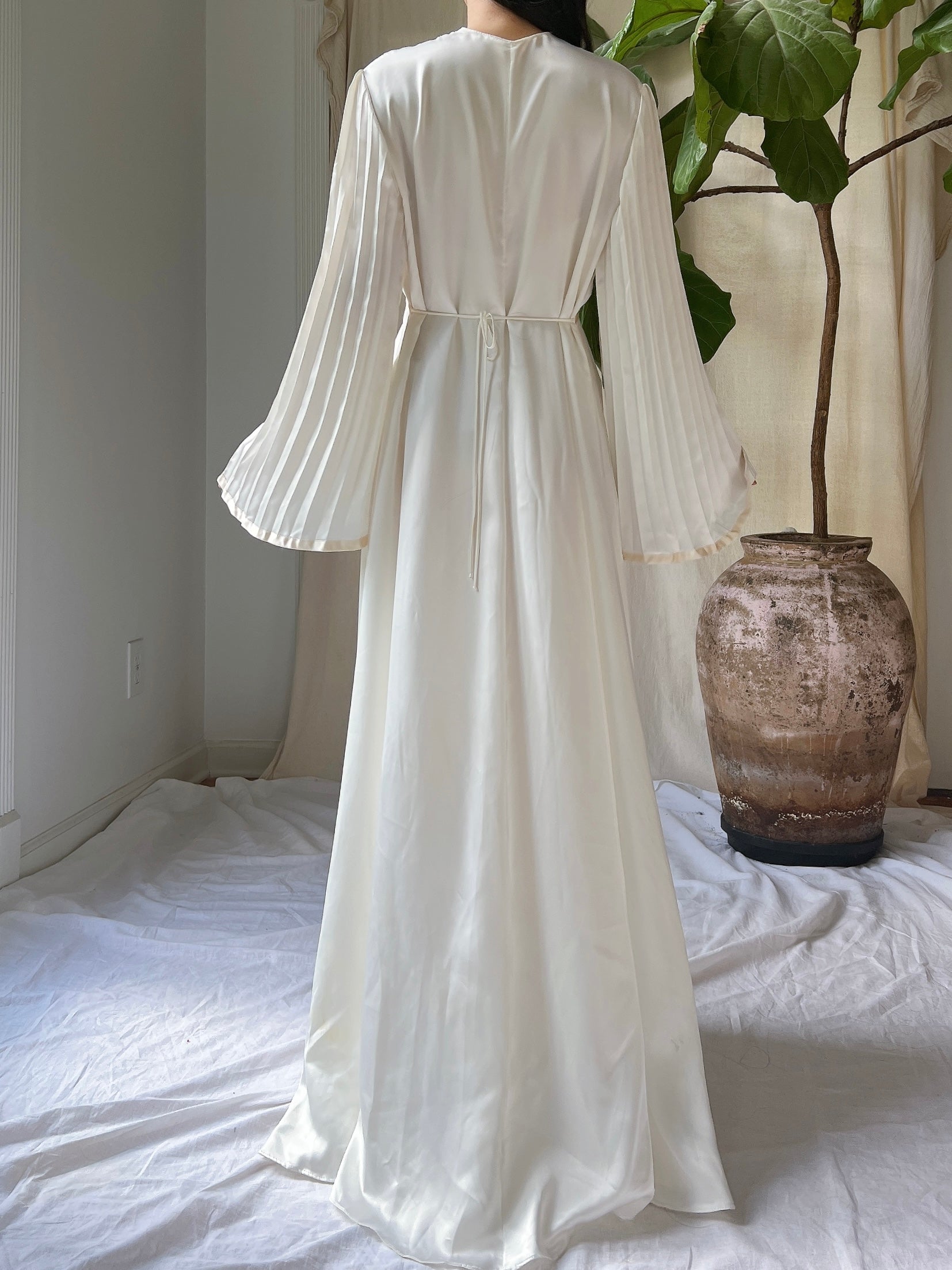 Vintage Satin Pleated Dressing Gown - S-M | G O S S A M E R Vintage Satin Pleated Dressing Gown - S-M | G O S S A M E R