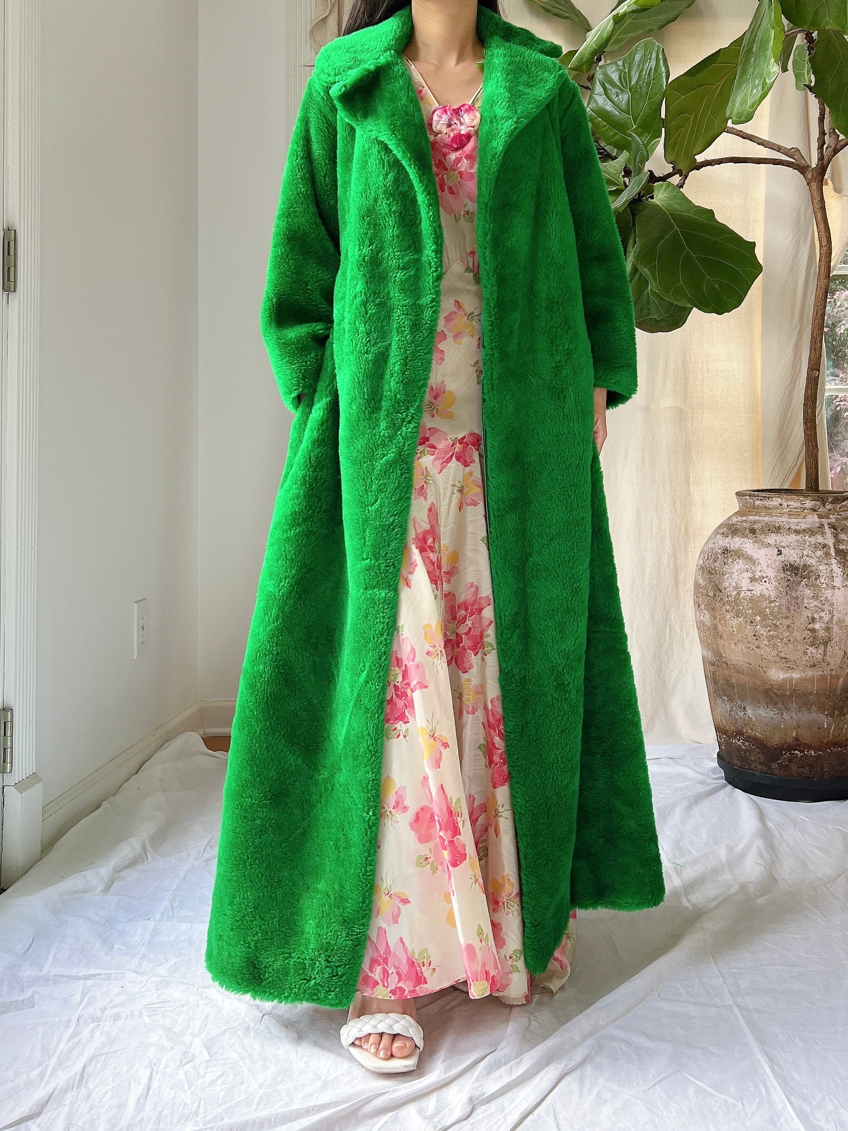 Vintage Green Acrylic Terrycloth Duster - M