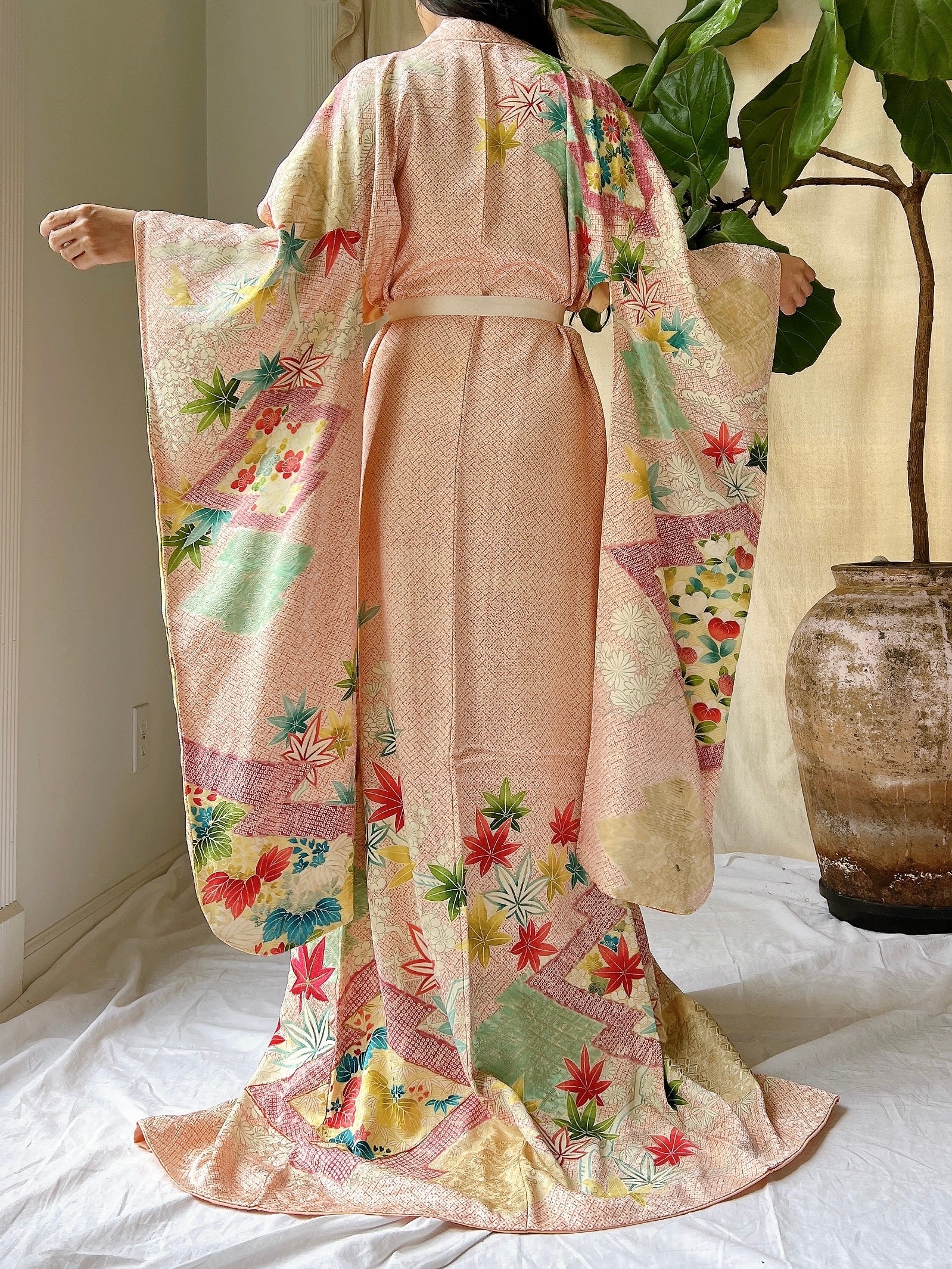 Vintage Patterned Leaf Silk Kimono - OSFM