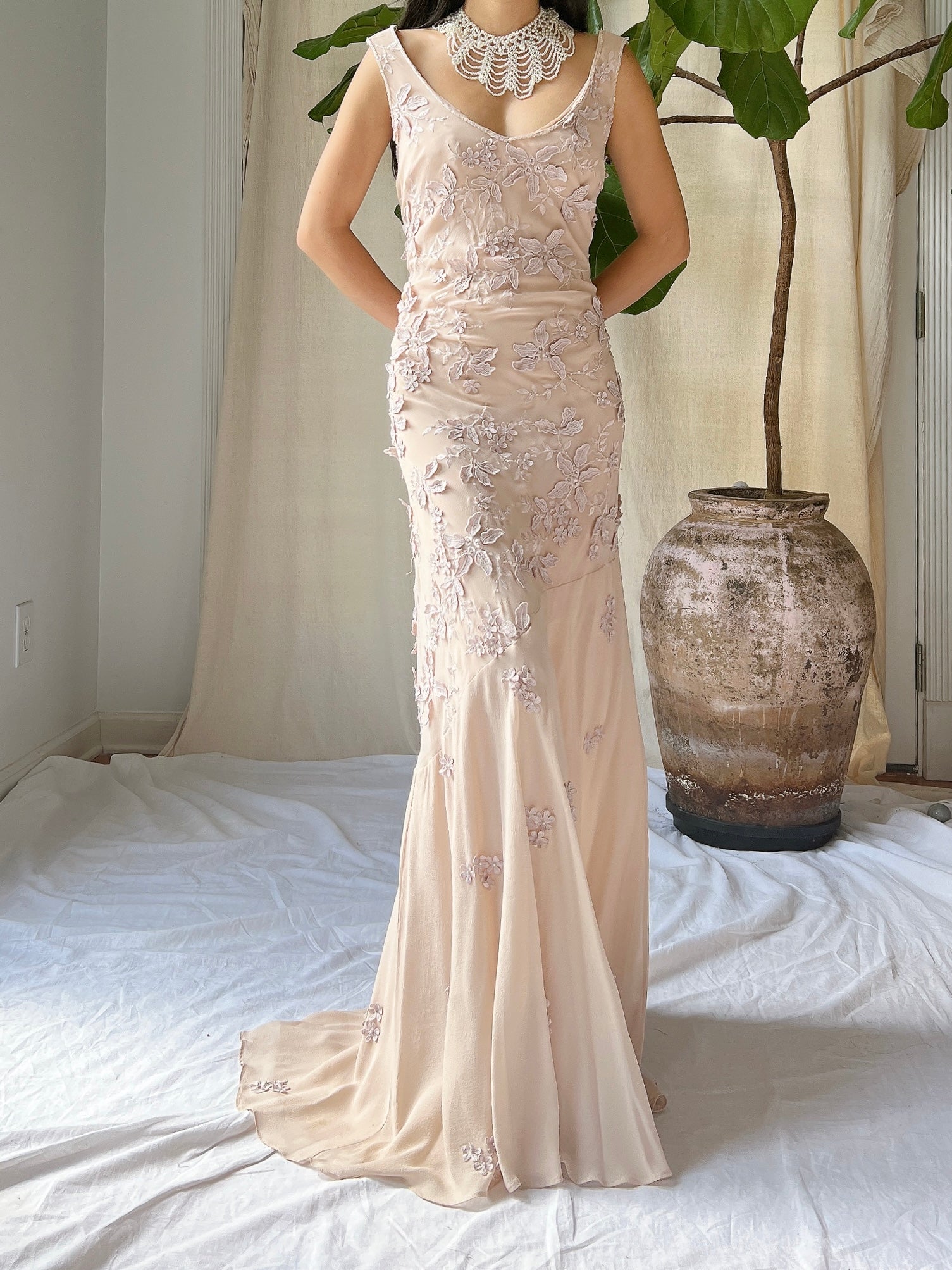 Vintage Silk Dusty Rose Applique Gown - M | G O S S A M E R Vintage Silk Dusty Rose Applique Gown - M | G O S S A M E R