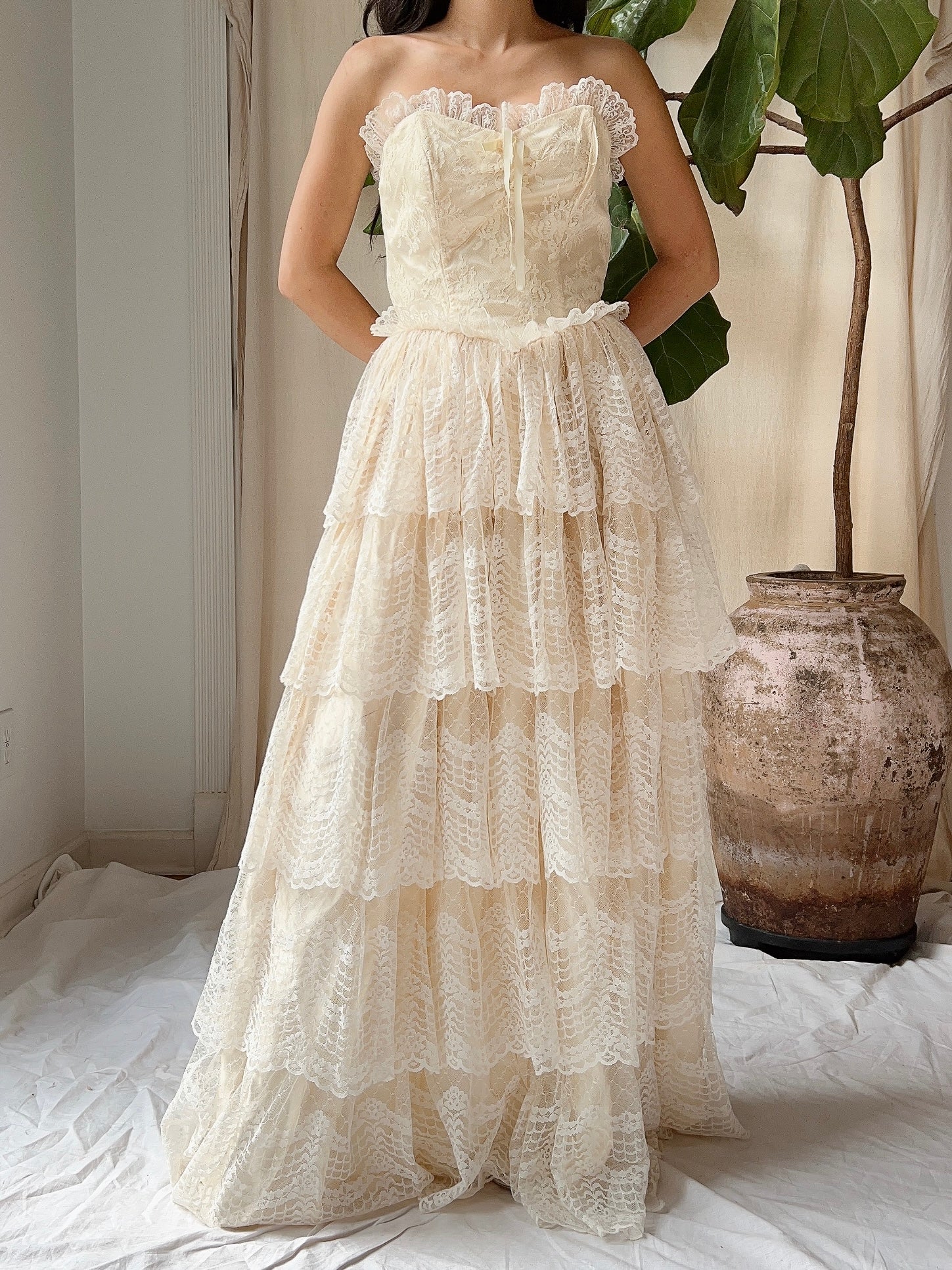 Vintage Tiered Strapless Dress - XS | G O S S A M E R Vintage Tiered Strapless Dress - XS | G O S S A M E R