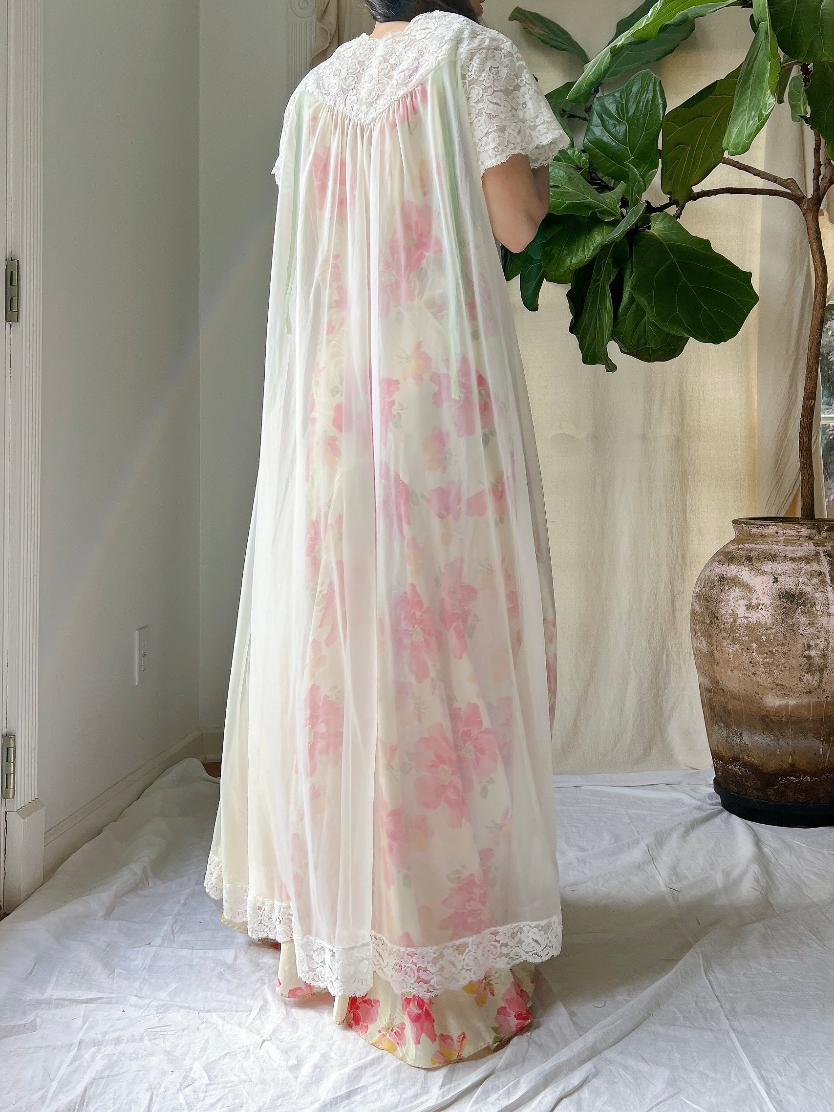 1960s Nylon Dressing Gown - S