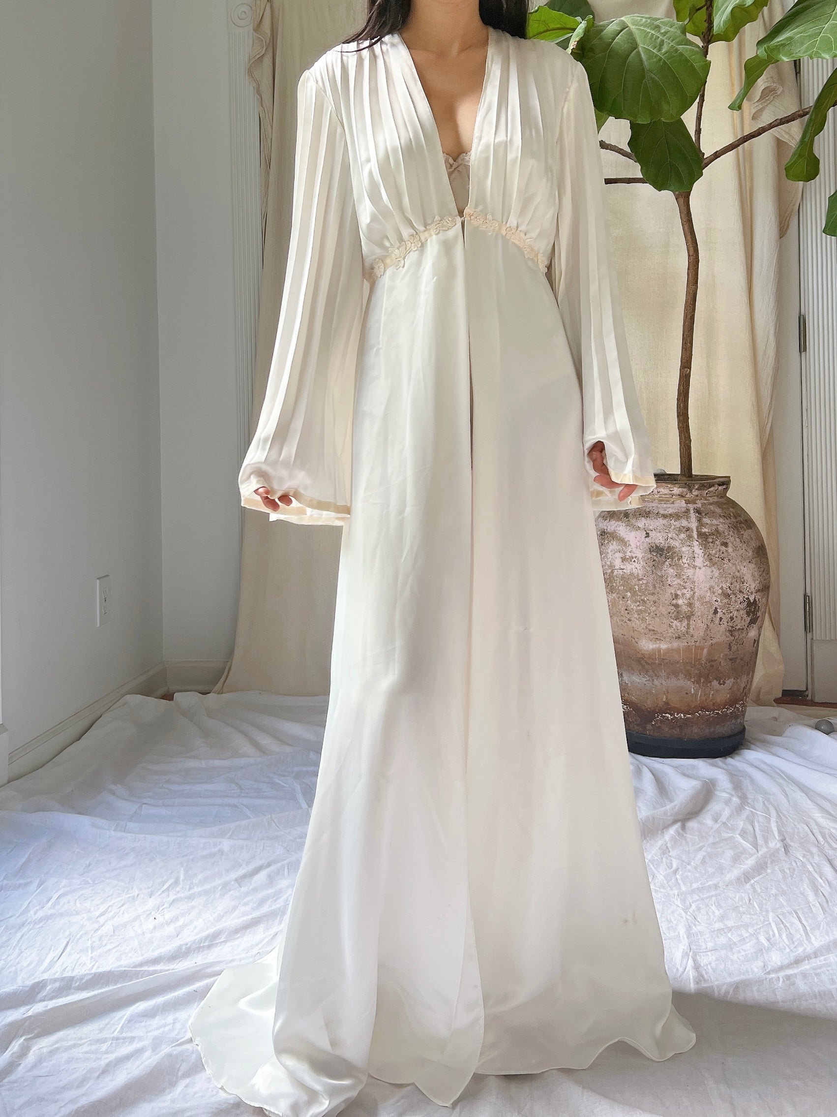 Vintage Satin Pleated Dressing Gown - S-M | G O S S A M E R Vintage Satin Pleated Dressing Gown - S-M | G O S S A M E R