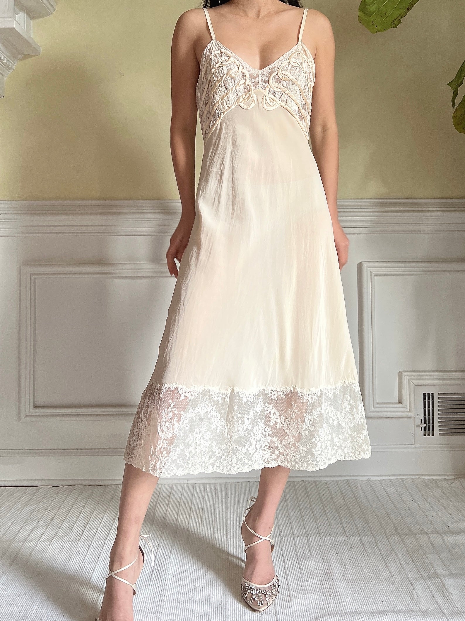 1930s Silk Crepe Alecon Lace Slip Dress - XS