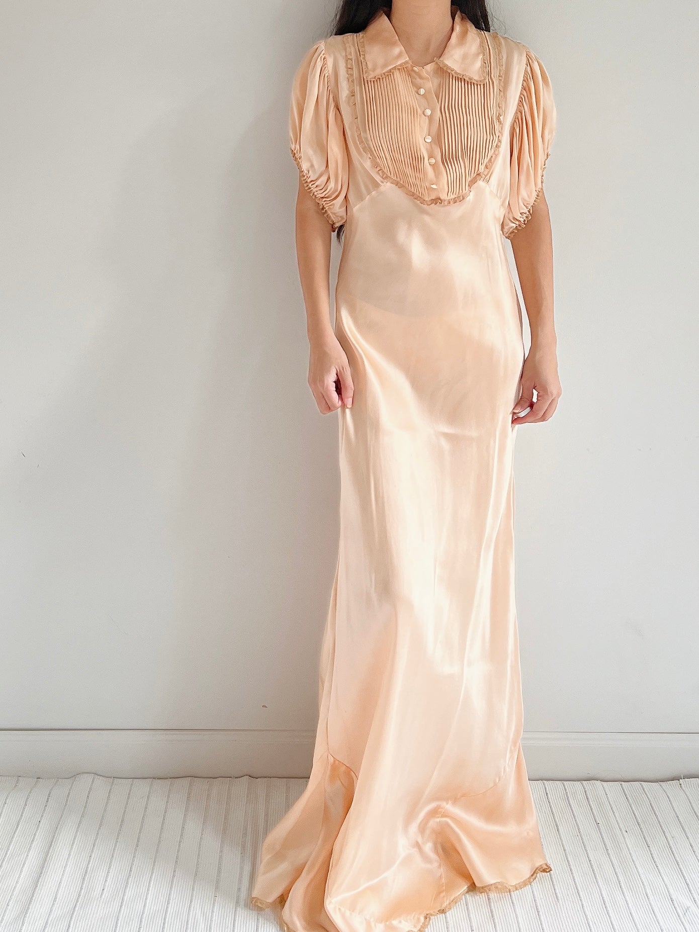 1930s Peach Silk Charmeuse Gown - M