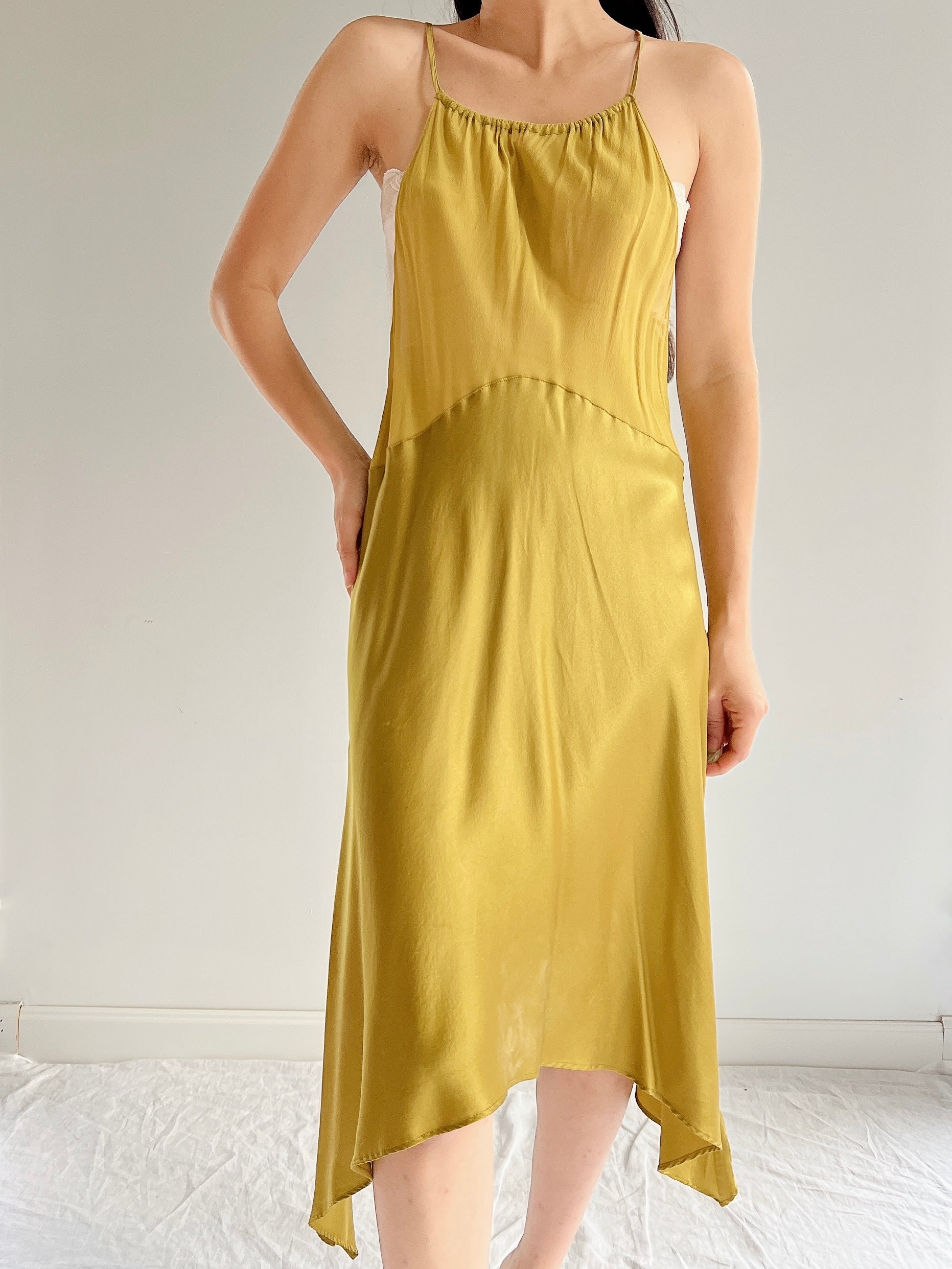 Vintage Moss Green Silk Dress - M | G O S S A M E R