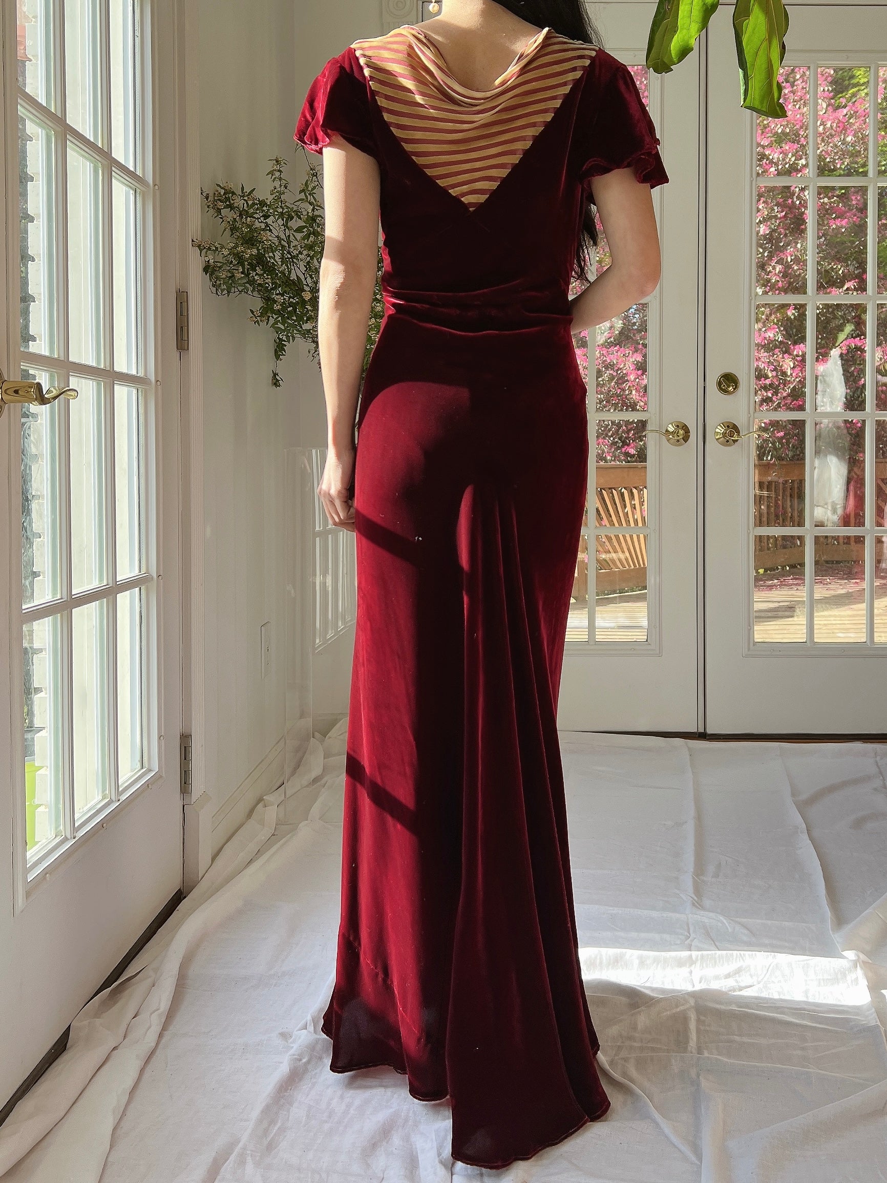 Rubinia silk-blend velvet gown