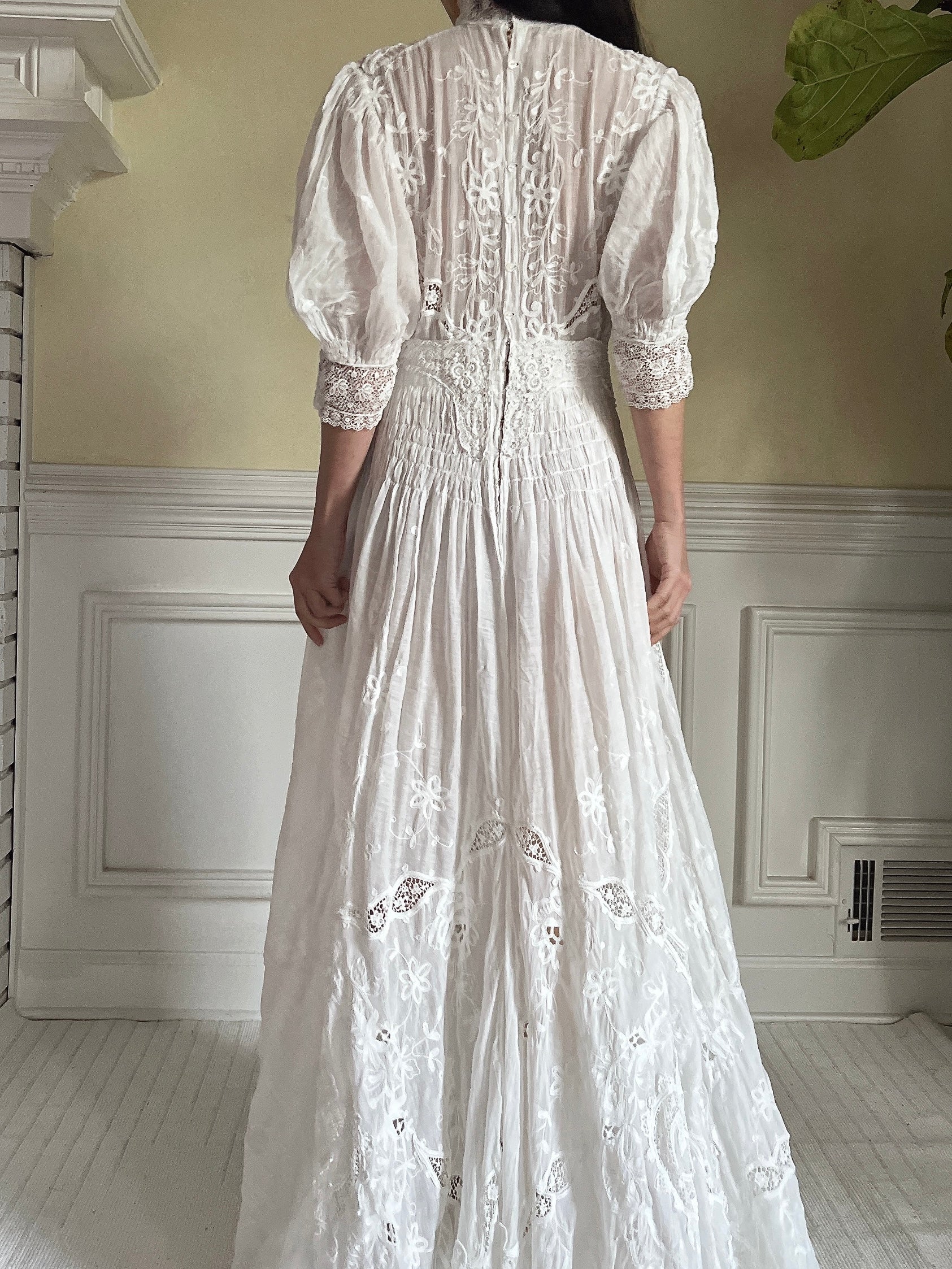 Antique Puff Sleeve Embroidered Dress - S