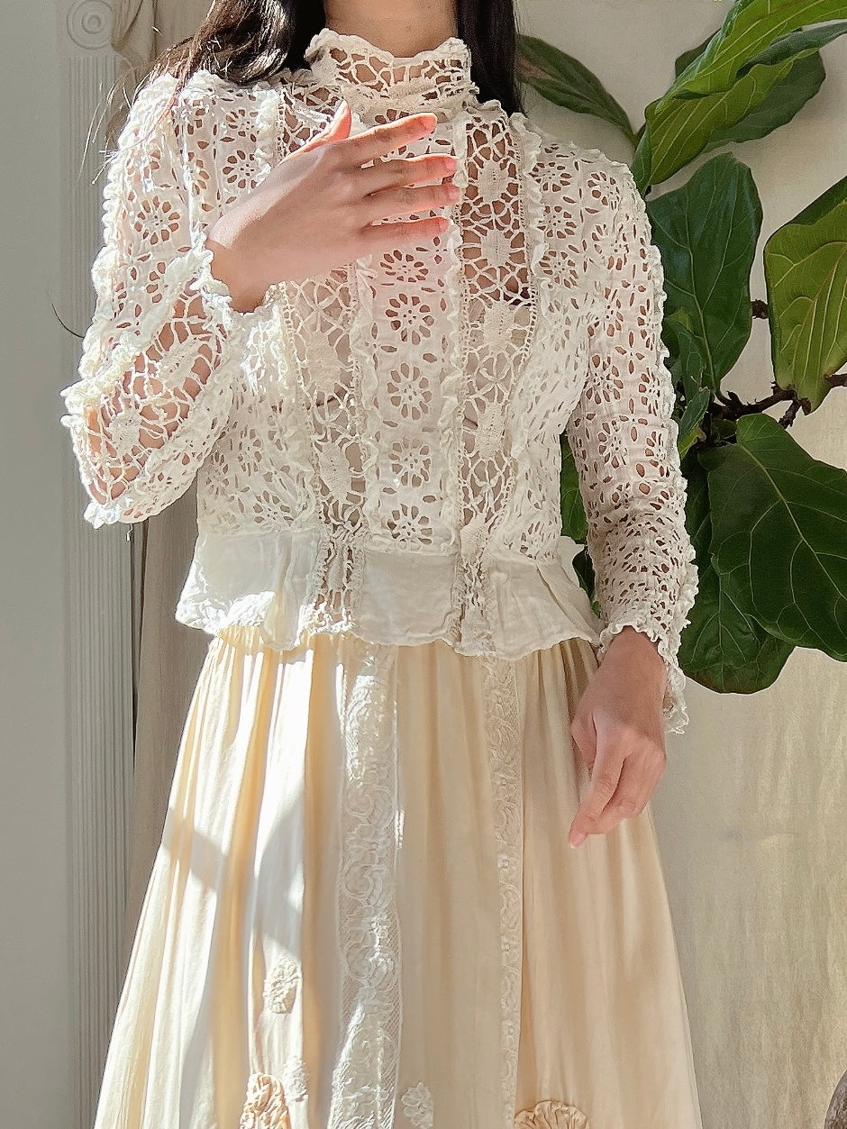 Antique Eyelet Embroidered Top - XS