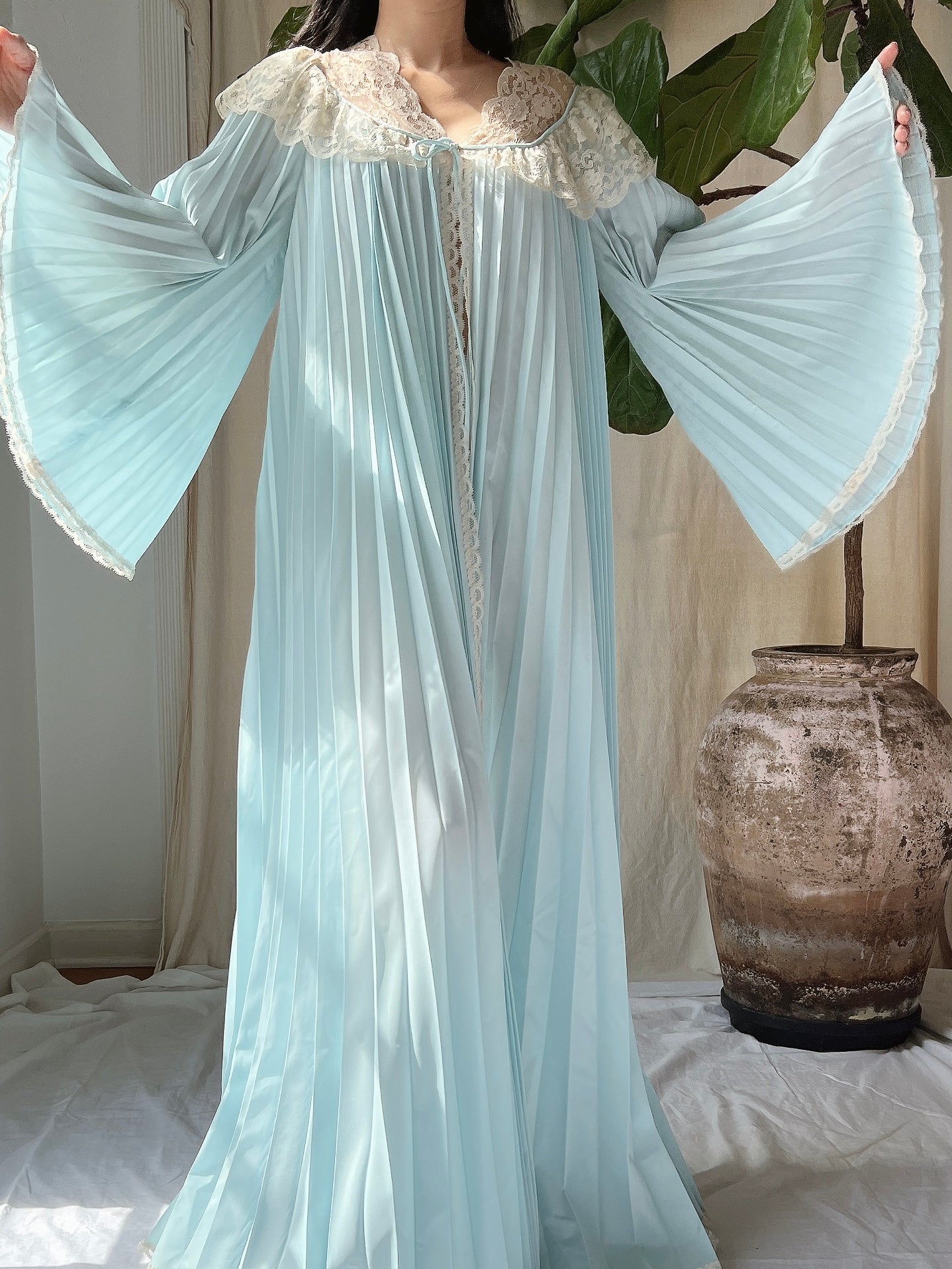 1960s Angel Wing Dressing Gown - OSFM