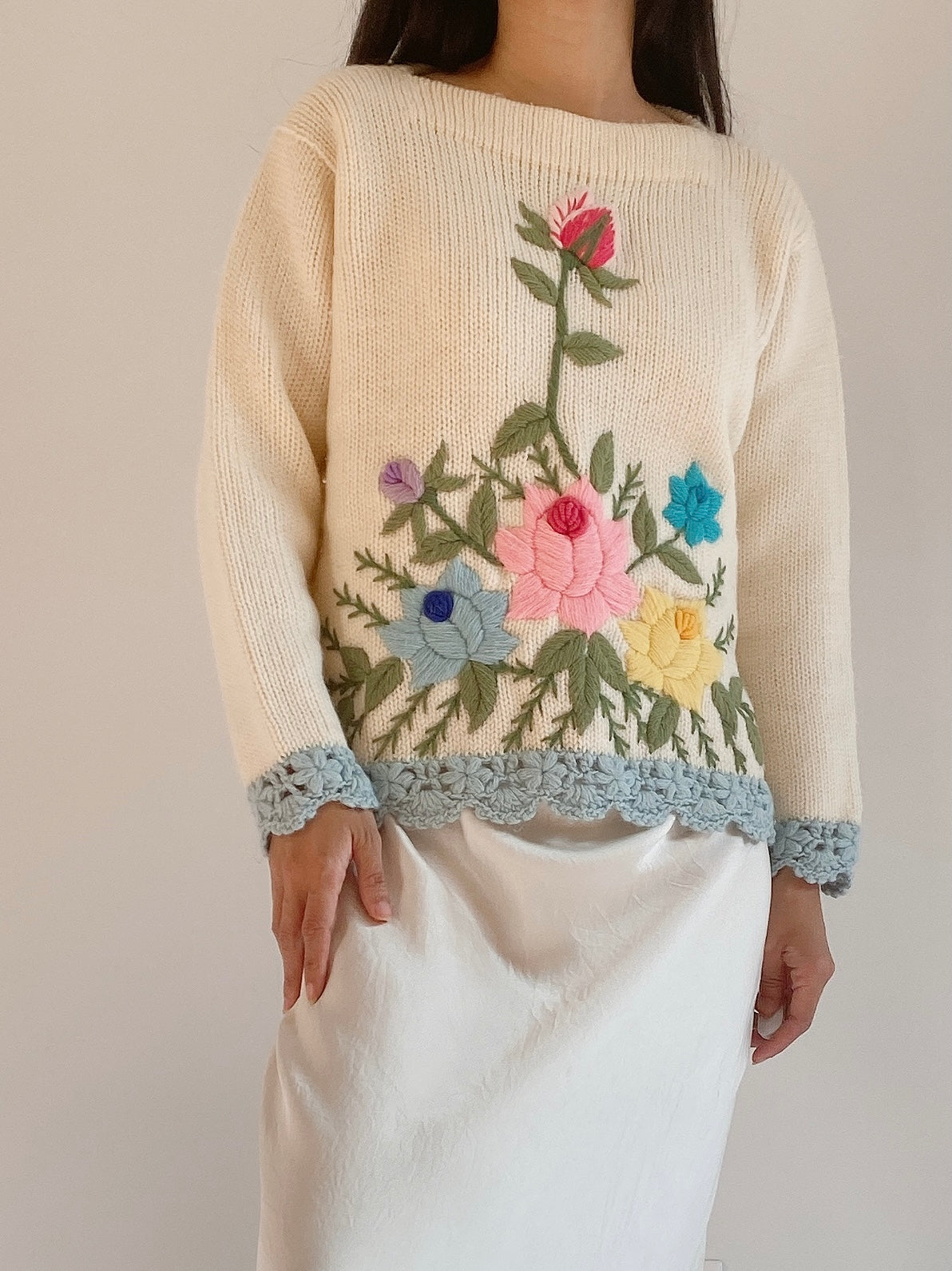 Vintage Embroidered Floral Sweater S - Main Image