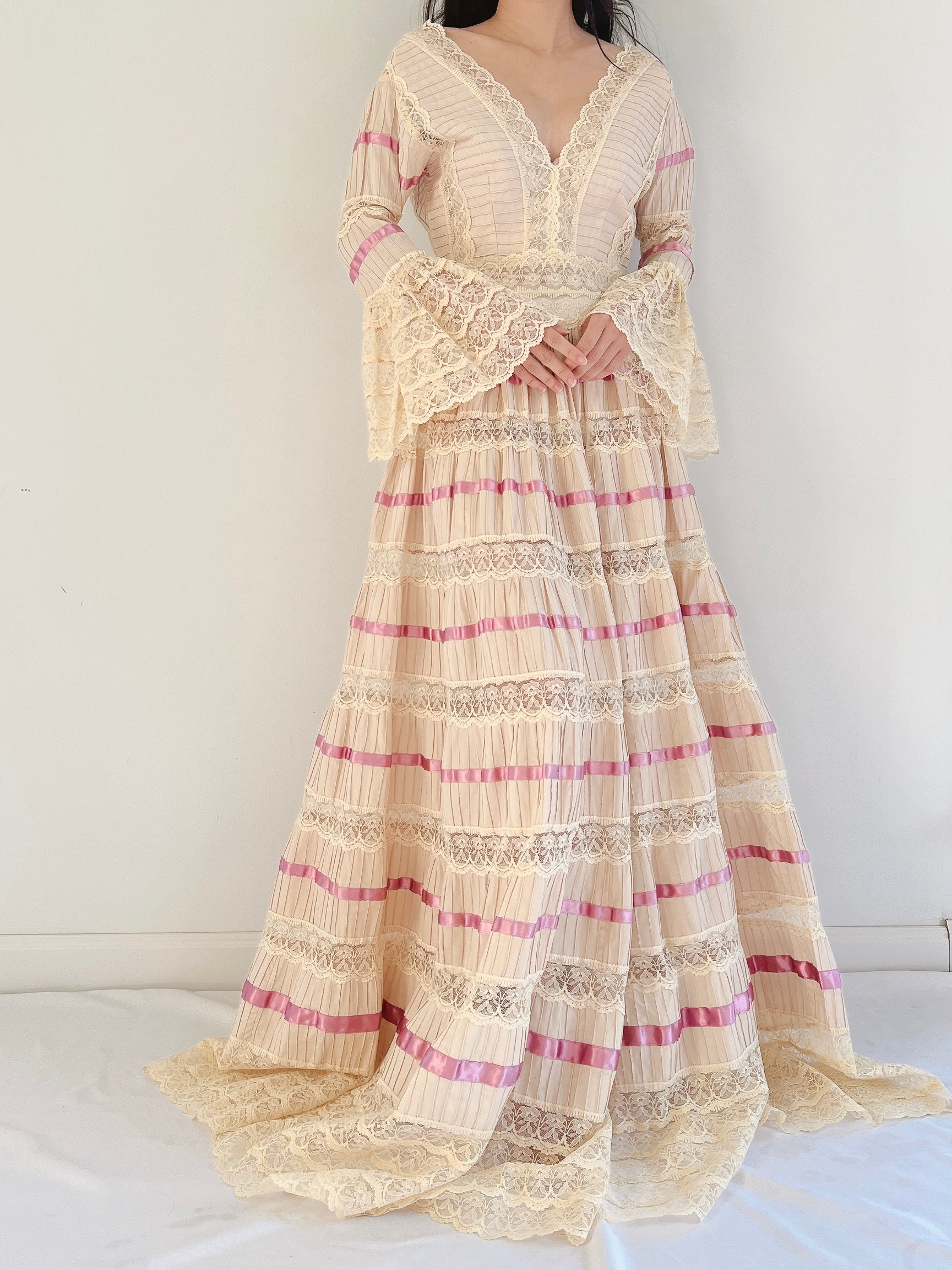Rare Vintage Light Pink Mexican Wedding Dress - S