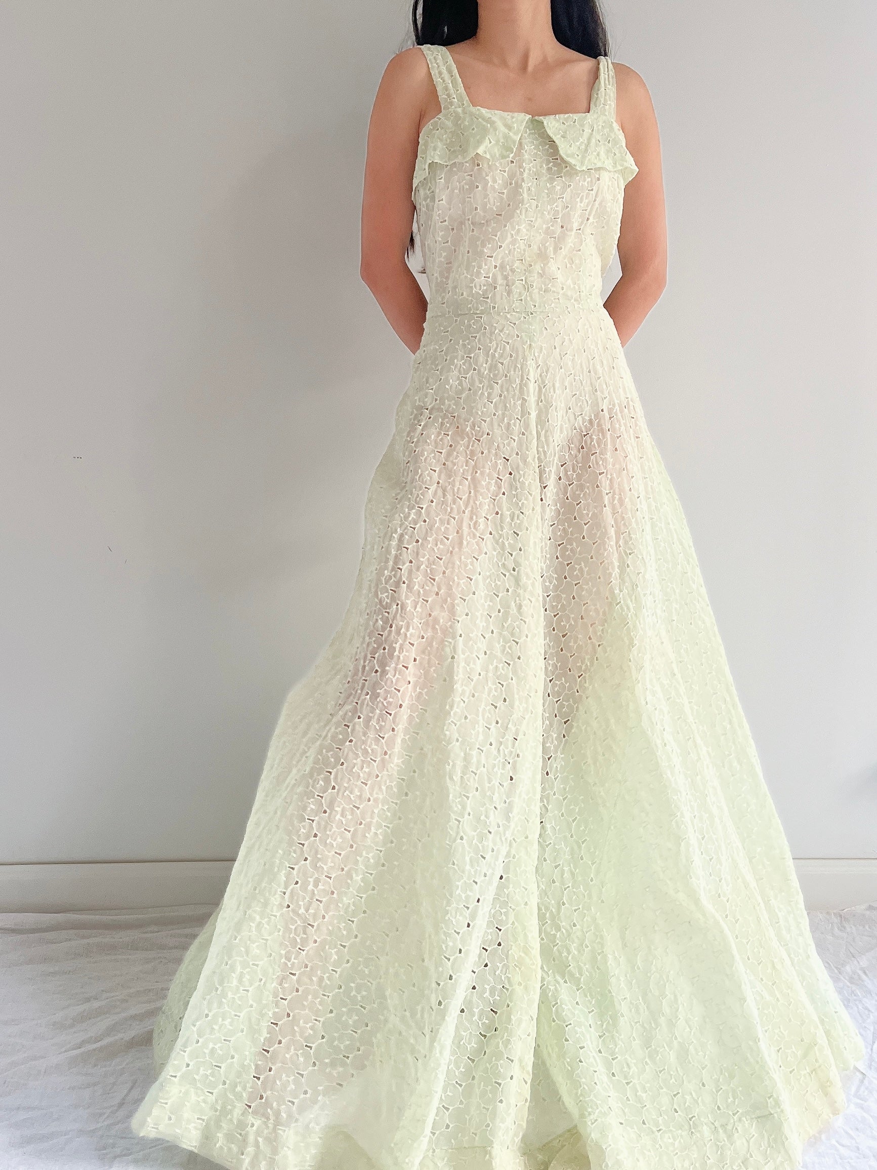 1940s/50s Mint Green Organdy Eyelet Gown - M