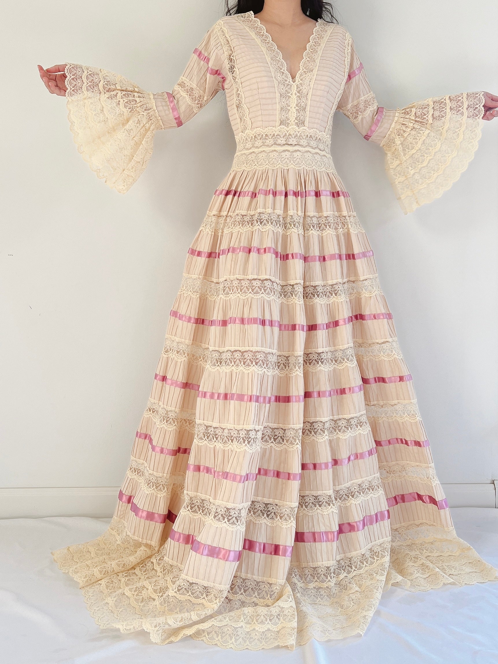 Rare Vintage Light Pink Mexican Wedding Dress - S | G O S S A M E R Rare Vintage Light Pink Mexican Wedding Dress - S | G O S S A M E R