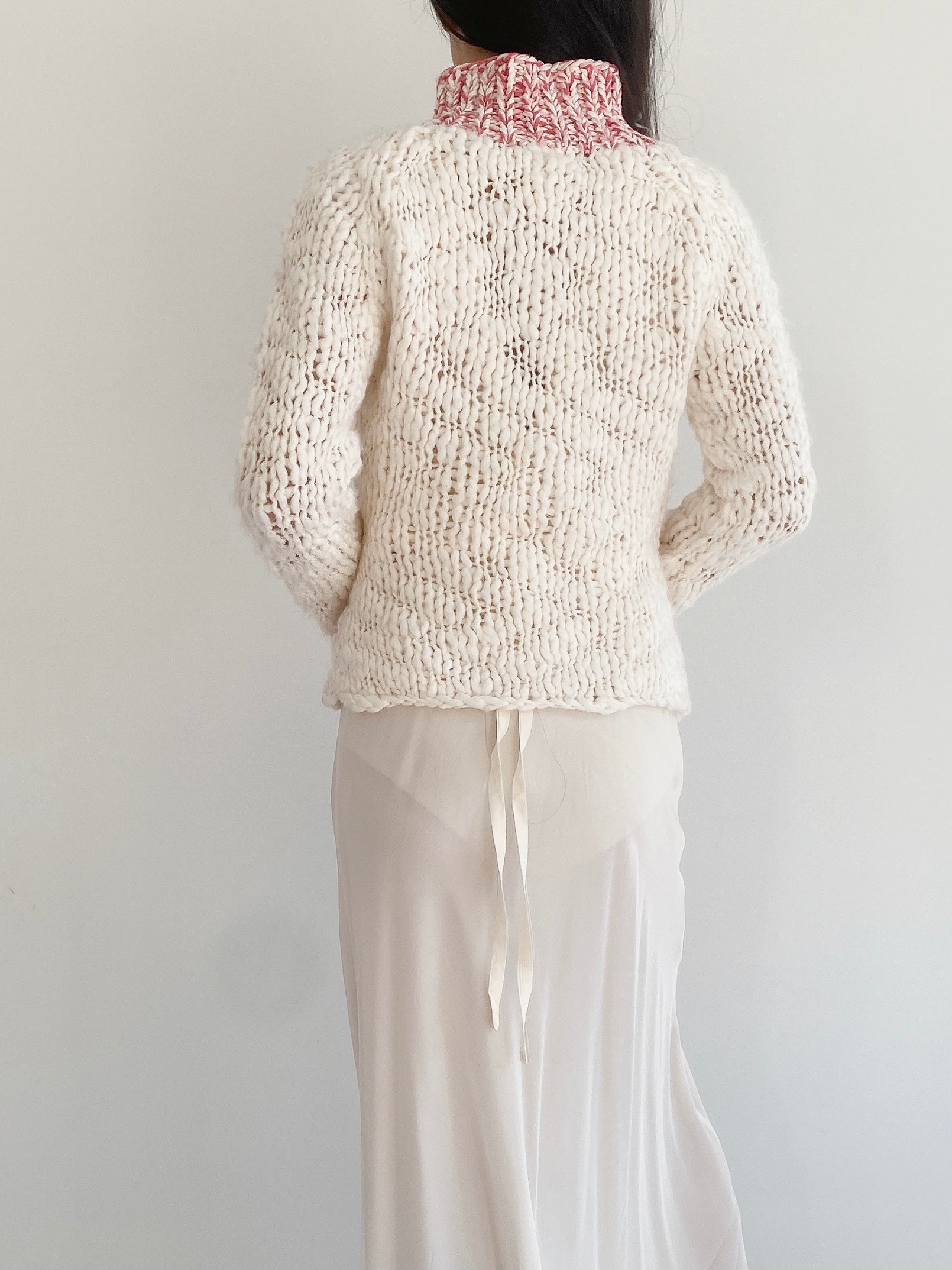 Vintage Hand-Knit Sweater - S